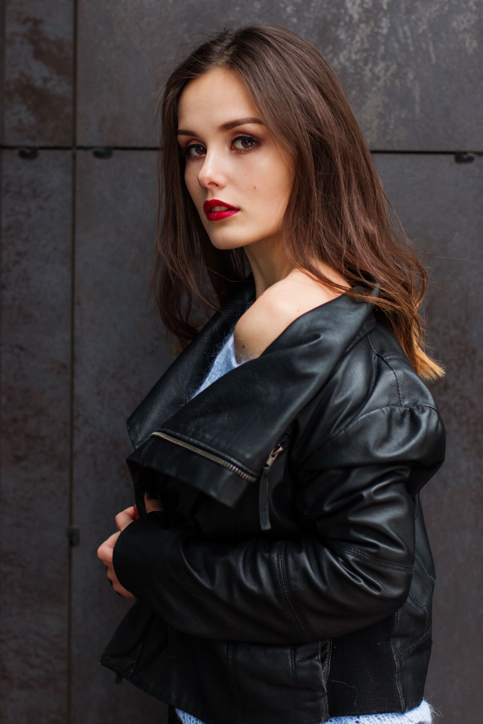 Canon EOS 70D + Canon EF 50mm F1.4 USM sample photo. Portrait, fashion, woman photography