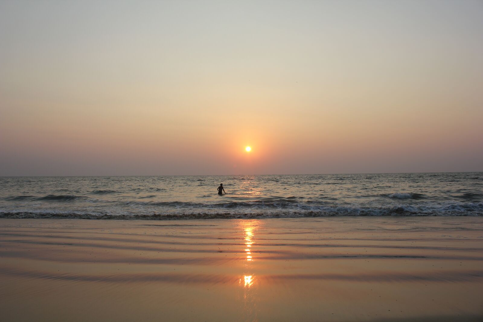 Canon EOS 550D (EOS Rebel T2i / EOS Kiss X4) sample photo. Sunset, water, sun photography