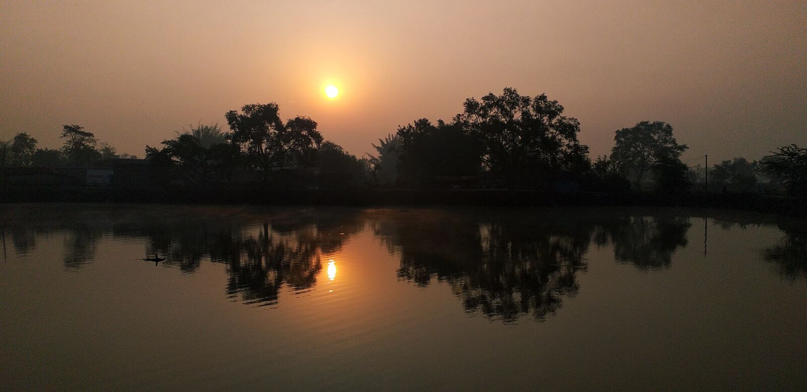 Samsung Galaxy J6+ sample photo. Village, pond, sunrise photography