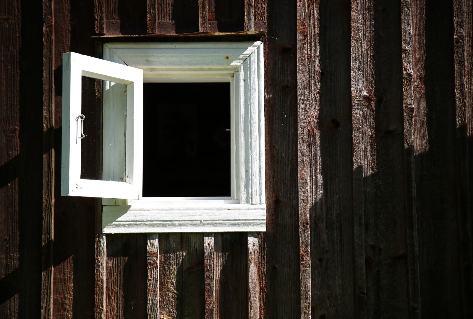Canon EOS 5D Mark III sample photo. Architecture, house, rustic photography