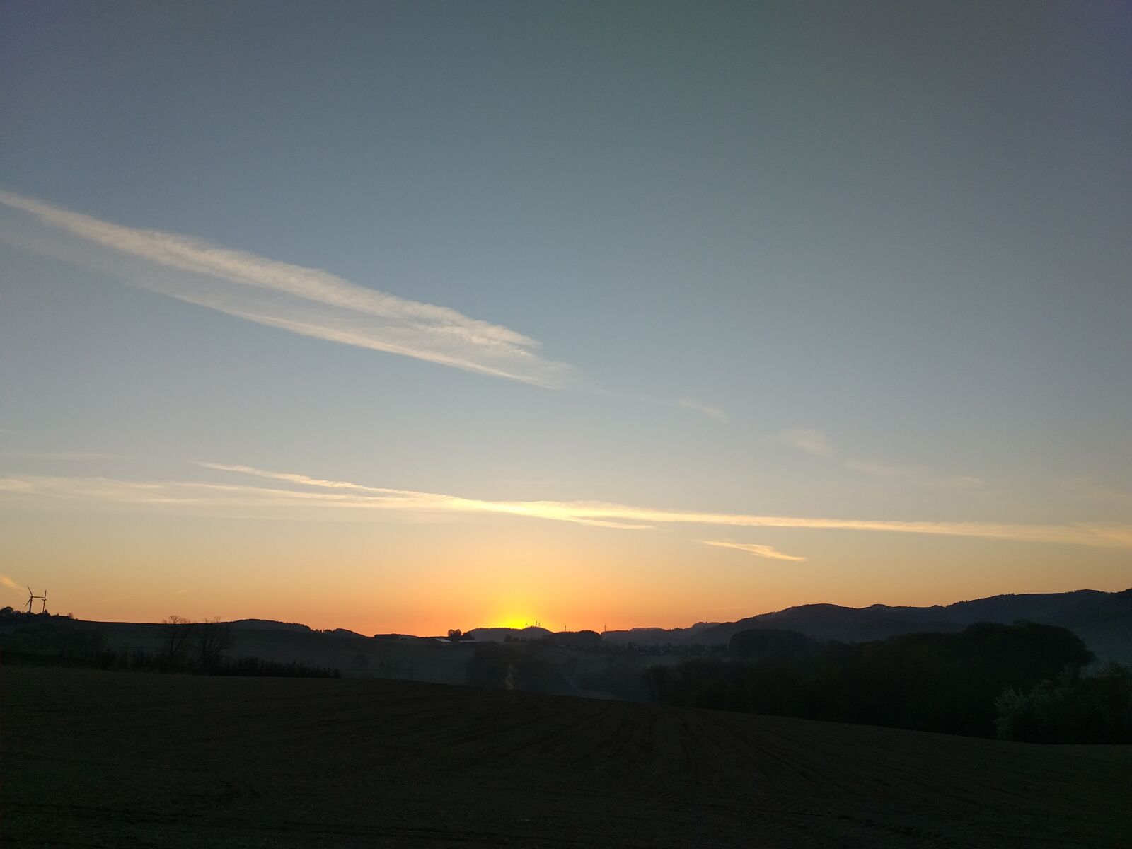 Samsung Galaxy A6+ sample photo. Sunrise, dawn, sauerland photography