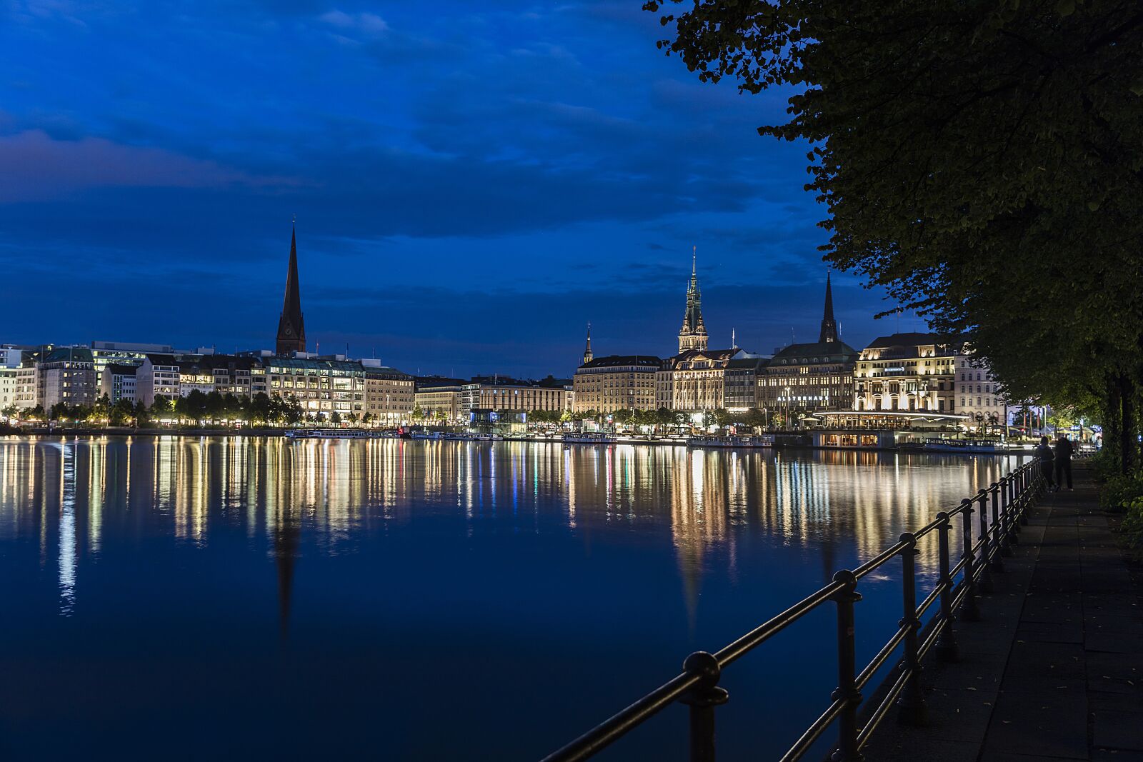 Canon EOS 5DS R sample photo. Hamburg, alster, evening photography