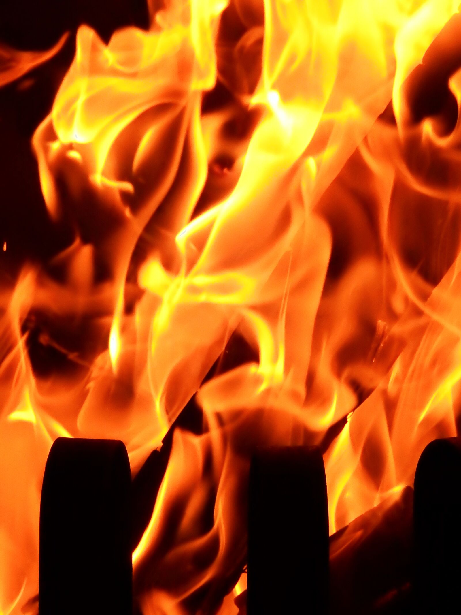 Nikon Coolpix P900 sample photo. Fire, flame, burn photography