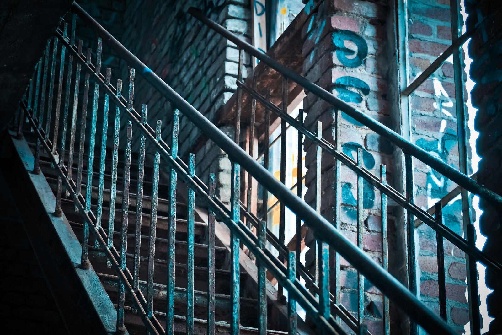 Olympus OM-D E-M10 sample photo. Lost places, pforphoto, abandoned photography