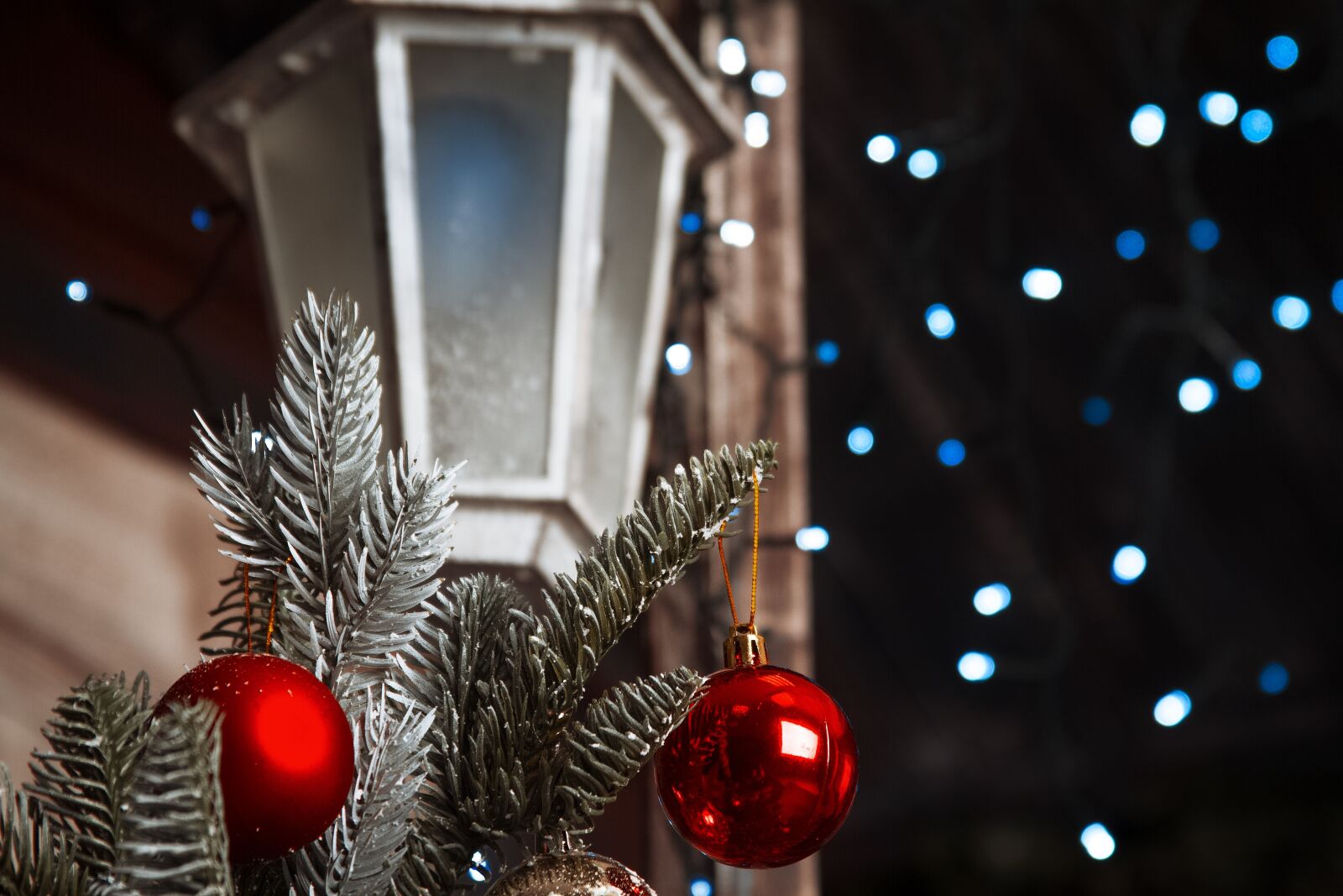 Canon EF 28-135mm F3.5-5.6 IS USM sample photo. New year, christmas, xmas photography
