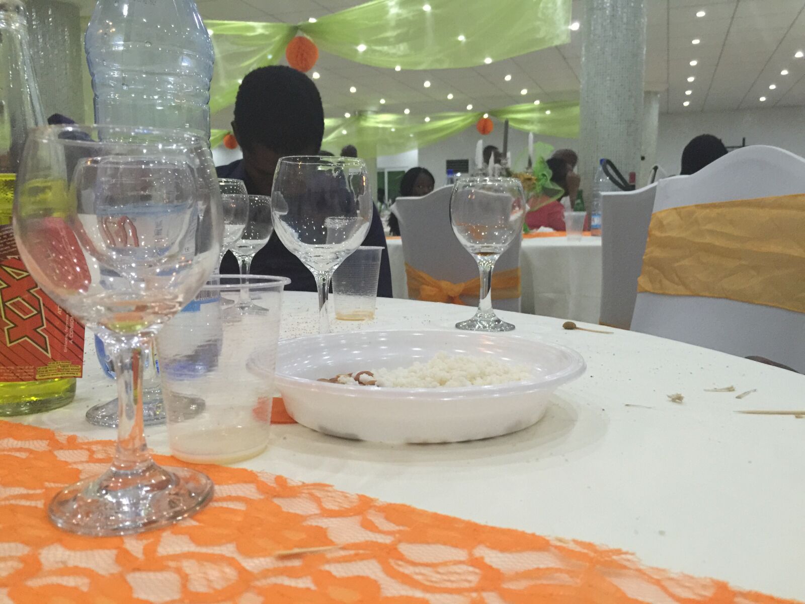 iPhone 6 Plus back camera 4.15mm f/2.2 sample photo. Glasses, green, orange, party photography
