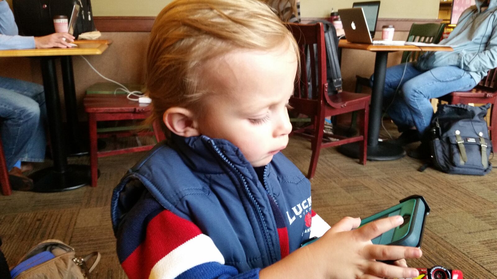 Samsung Galaxy S5 sample photo. Child, toddler, playing photography