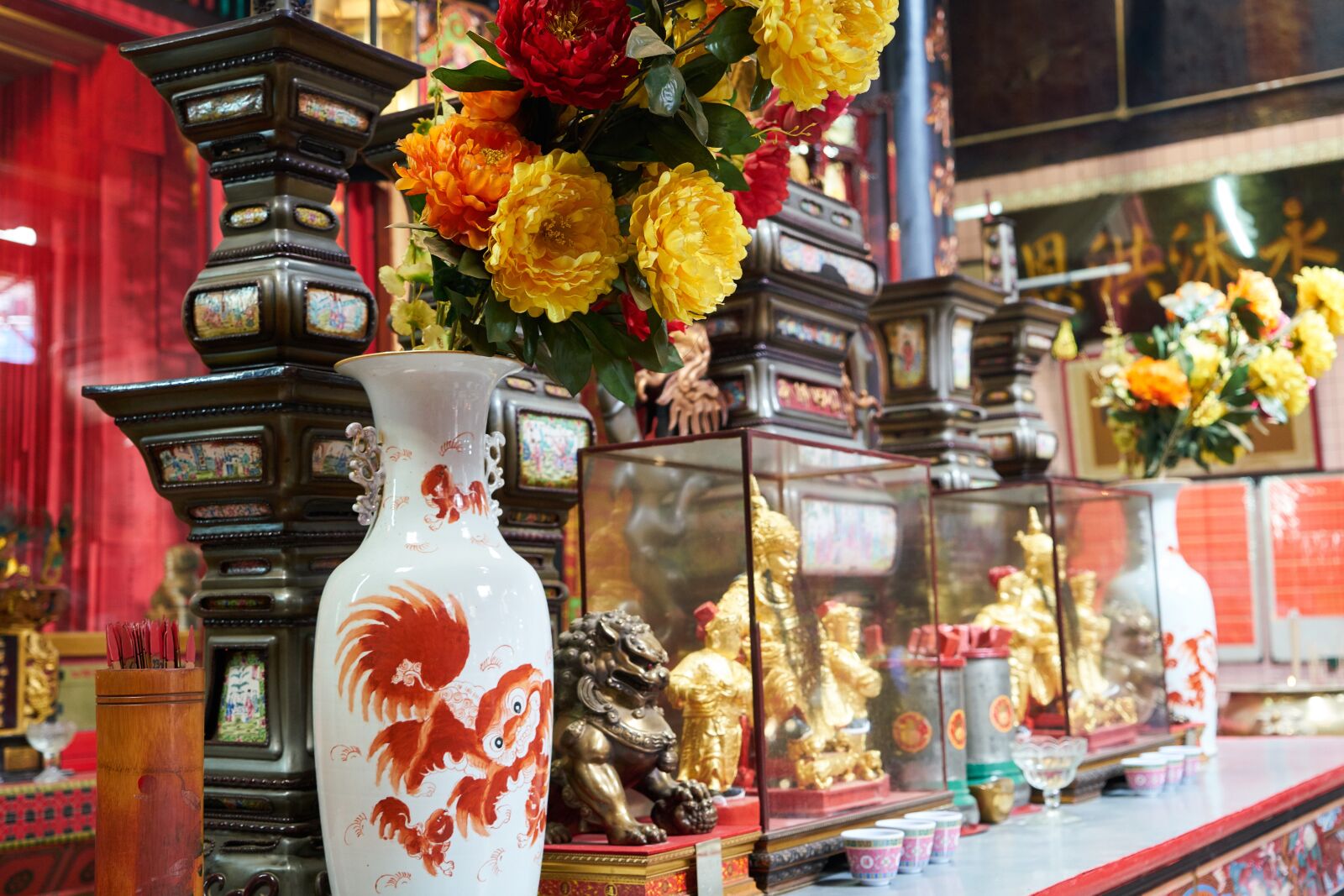 Sony a7R II sample photo. Chinese, temple, asian photography