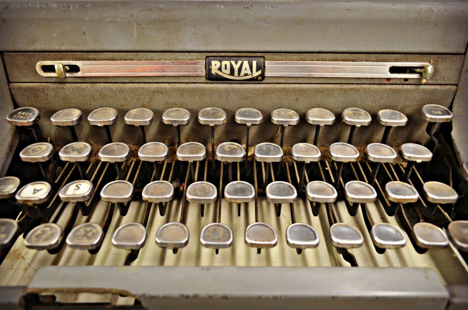 Nikon D5100 sample photo. Vintage, antique, typewriter photography