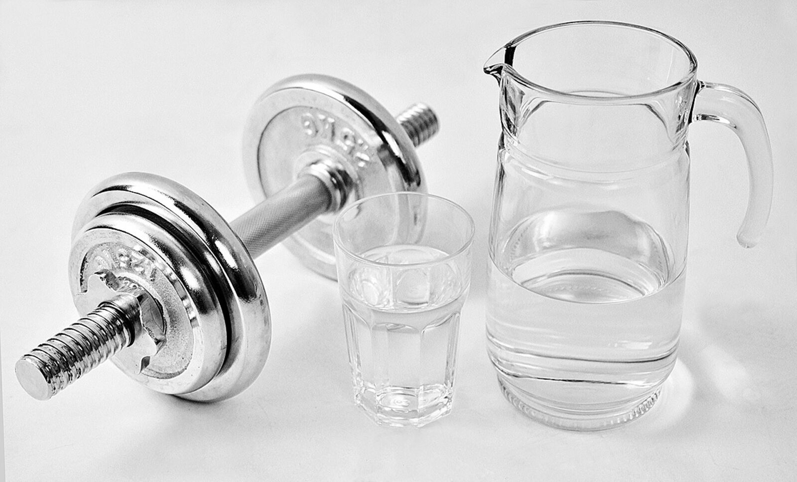 Nikon D750 sample photo. Fitness, dumbbell, water photography