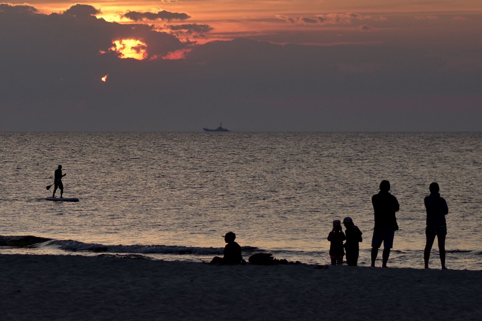 Pentax K-S2 sample photo. Holidays, sea, evening photography