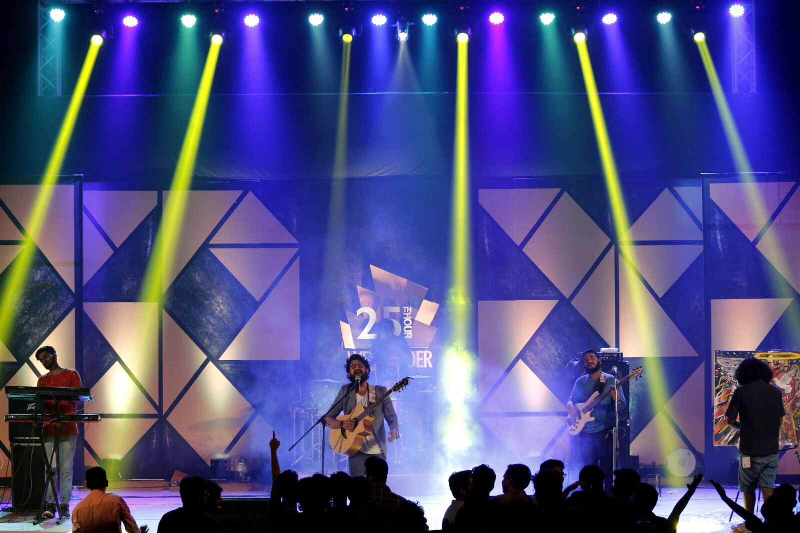 Canon EOS 700D (EOS Rebel T5i / EOS Kiss X7i) sample photo. Concert, performance, audience photography