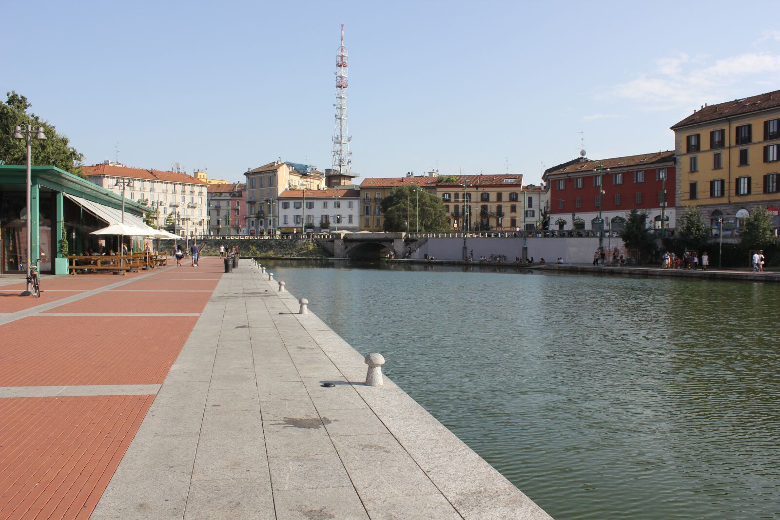 Canon EOS 550D (EOS Rebel T2i / EOS Kiss X4) sample photo. Boathouse, navigli, milan photography