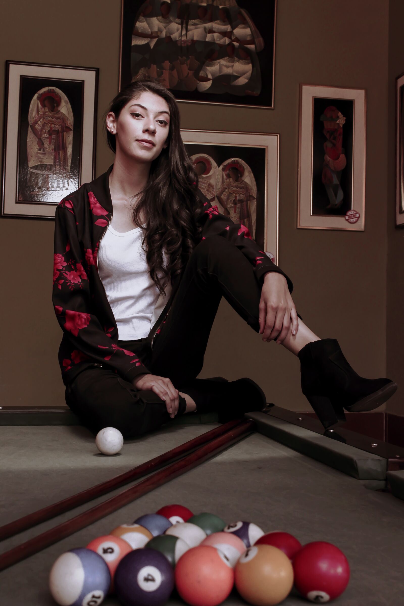 Canon EOS 600D (Rebel EOS T3i / EOS Kiss X5) sample photo. Girl, billiards, female photography