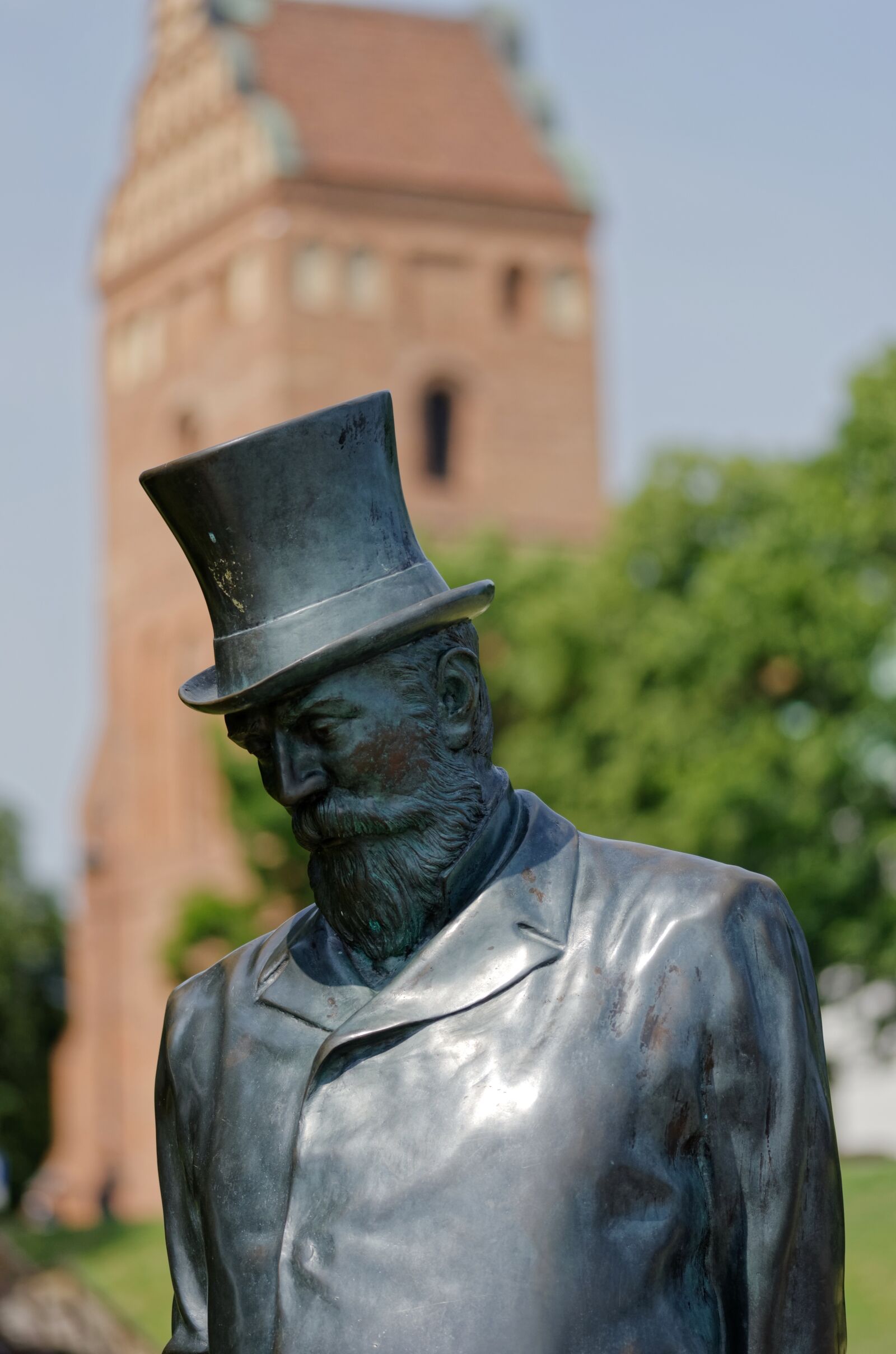 Nikon D5100 sample photo. Statue, metal, sculpture photography