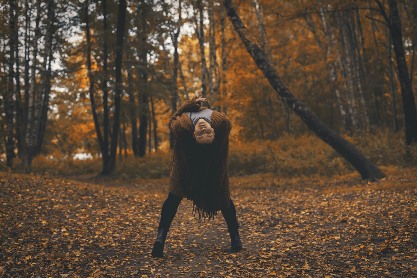 Canon EOS 6D + Canon EF 50mm F1.4 USM sample photo. Fire, autumn, shaman photography