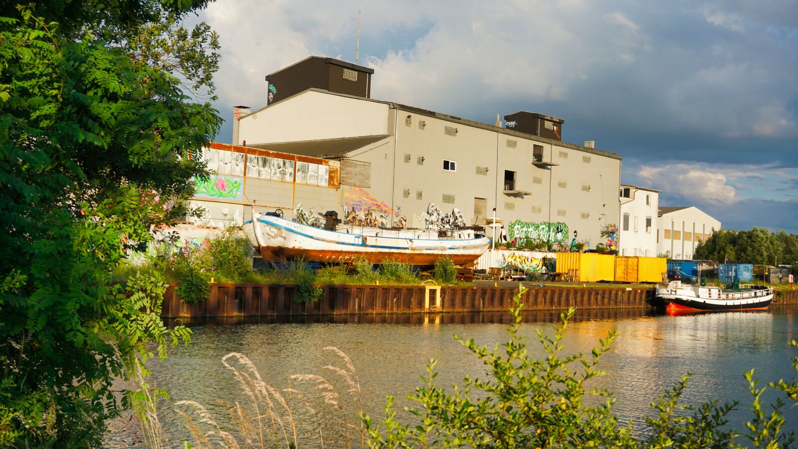 Sony a6000 sample photo. Flatboat, dortmund, port photography