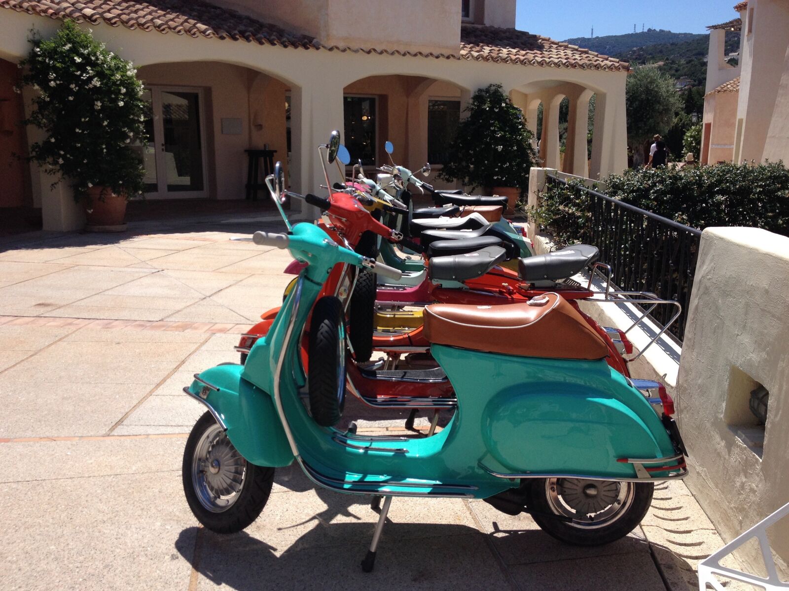 iPhone 4S back camera 4.28mm f/2.4 sample photo. Motor scooter, vespa, italy photography