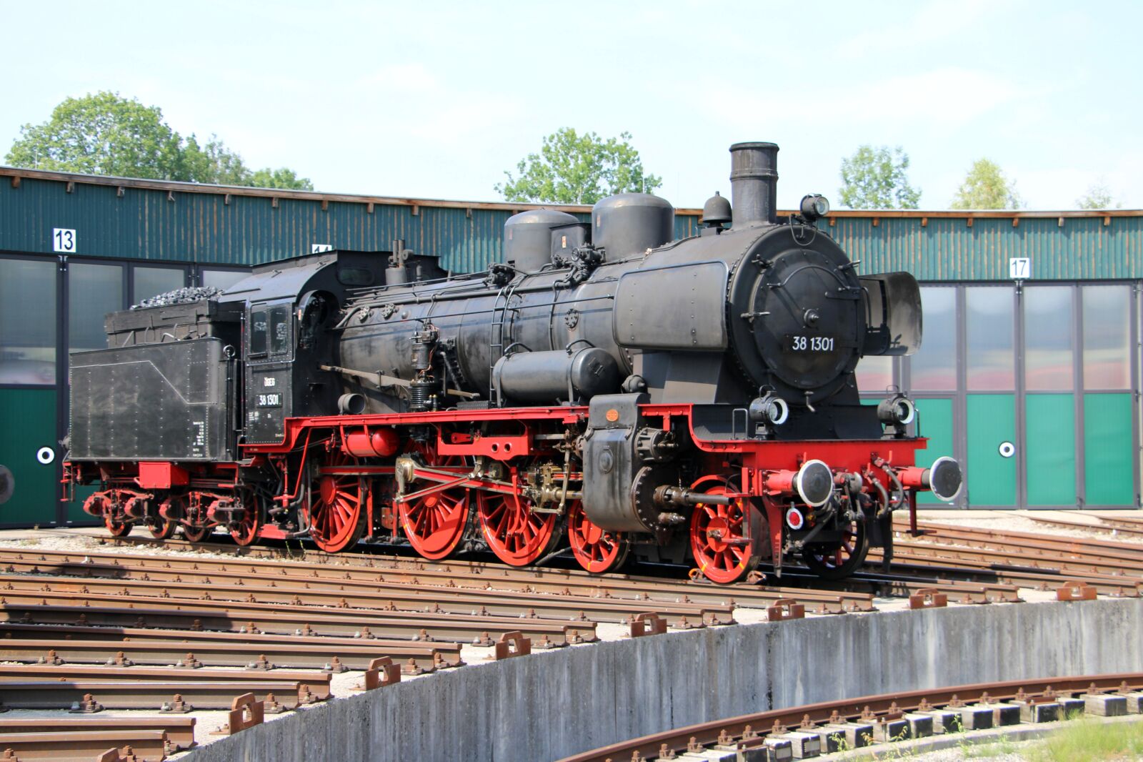 Canon EOS 70D sample photo. Railway, steam locomotive, traffic photography