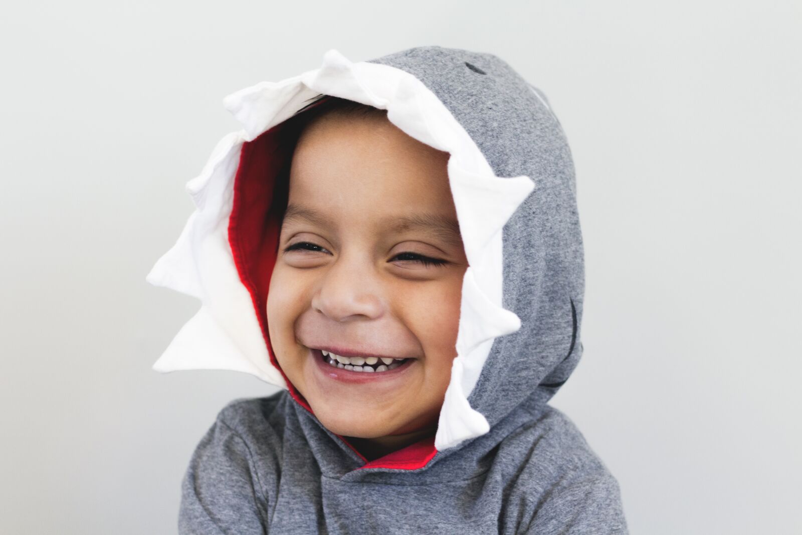 Canon EF 50mm F1.8 STM sample photo. Child, laughing, laugh photography