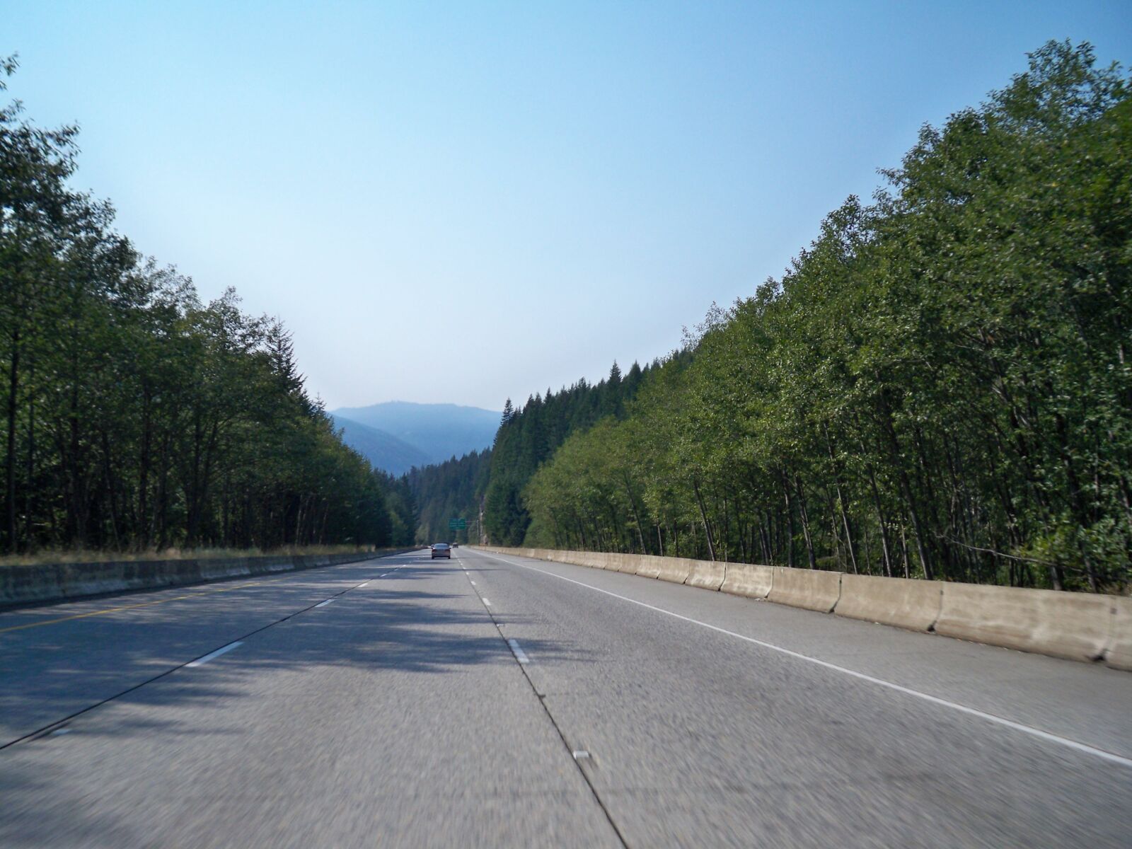 Kodak EASYSHARE M1093 IS DIGITAL CAMERA sample photo. Highway, road photography