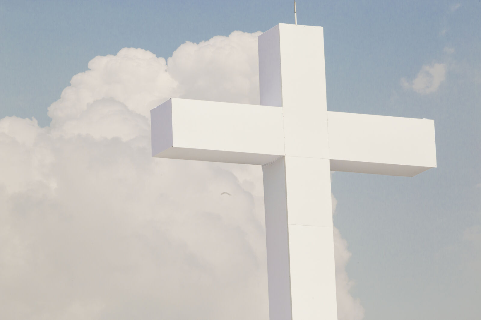 Canon EF 100-400mm F4.5-5.6L IS USM sample photo. Cloud, cross, jesus, sky photography