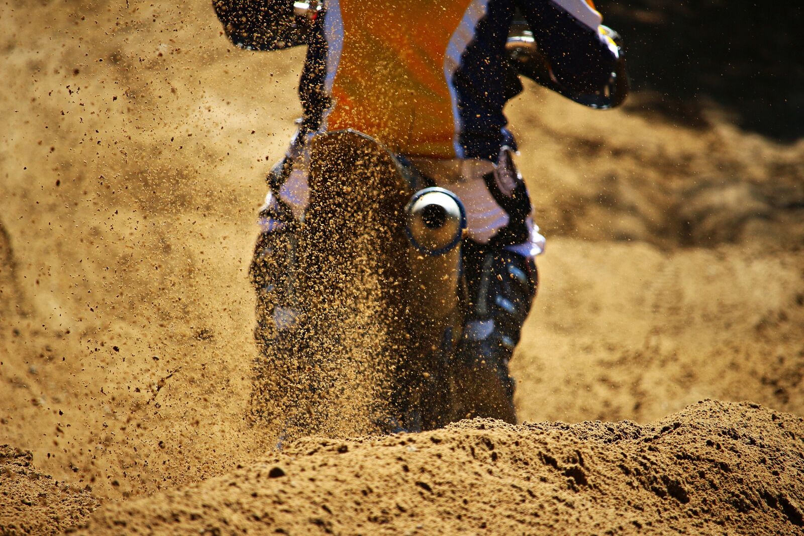 Canon EOS 100D (EOS Rebel SL1 / EOS Kiss X7) sample photo. Motocross, enduro, motocross ride photography