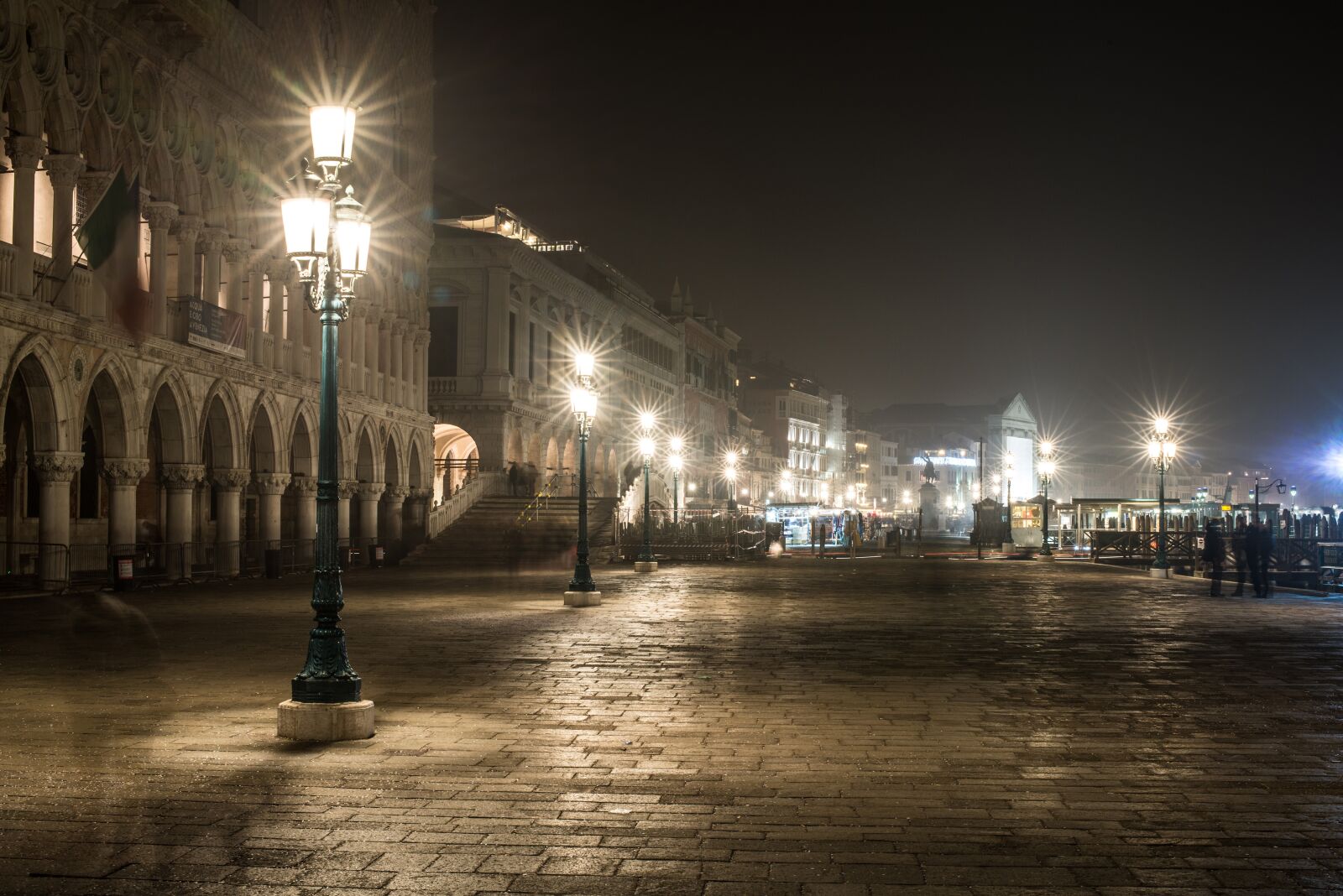 Nikon D800 sample photo. Venice, night, italy photography
