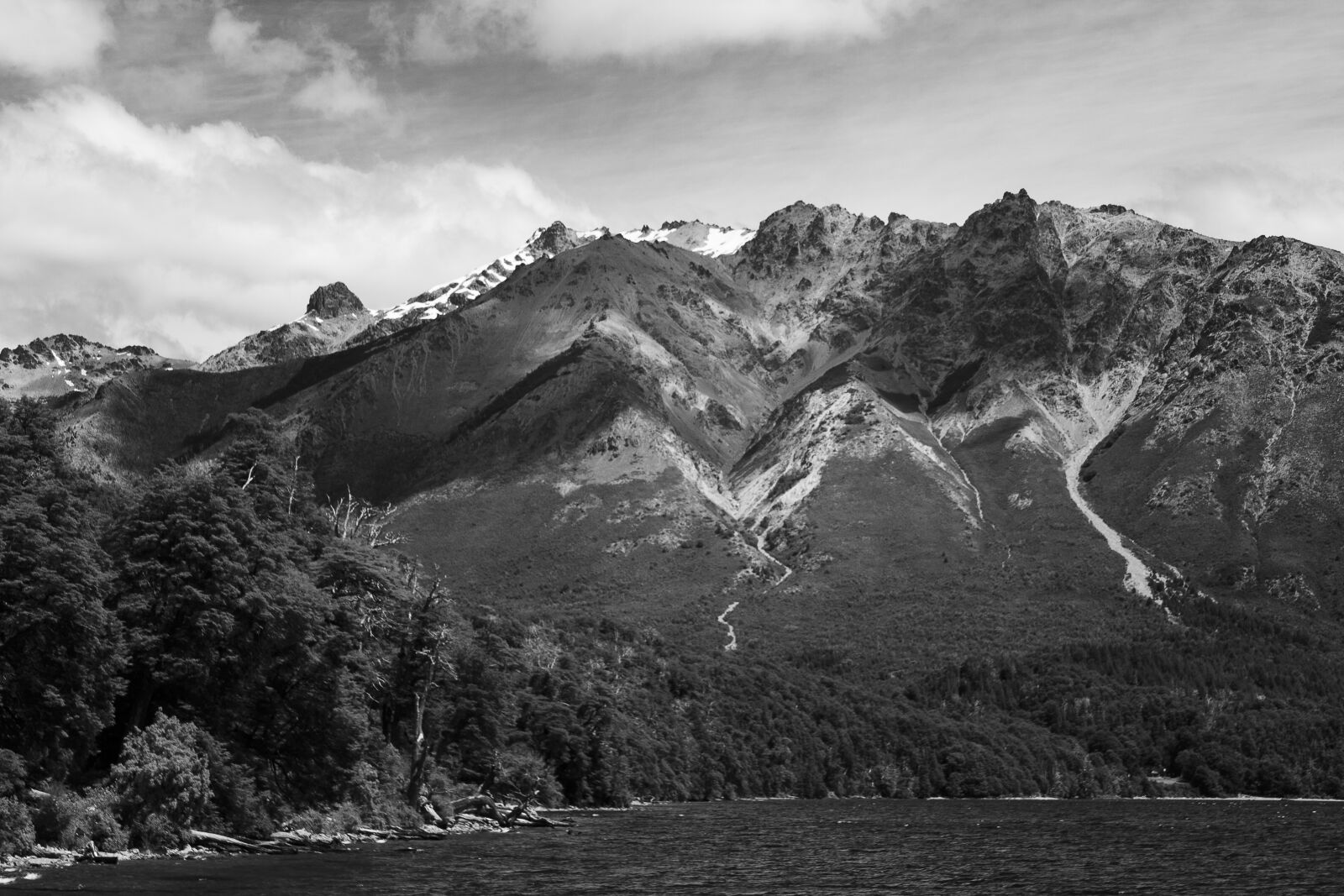 Canon EOS 40D sample photo. Black and white, mountains photography