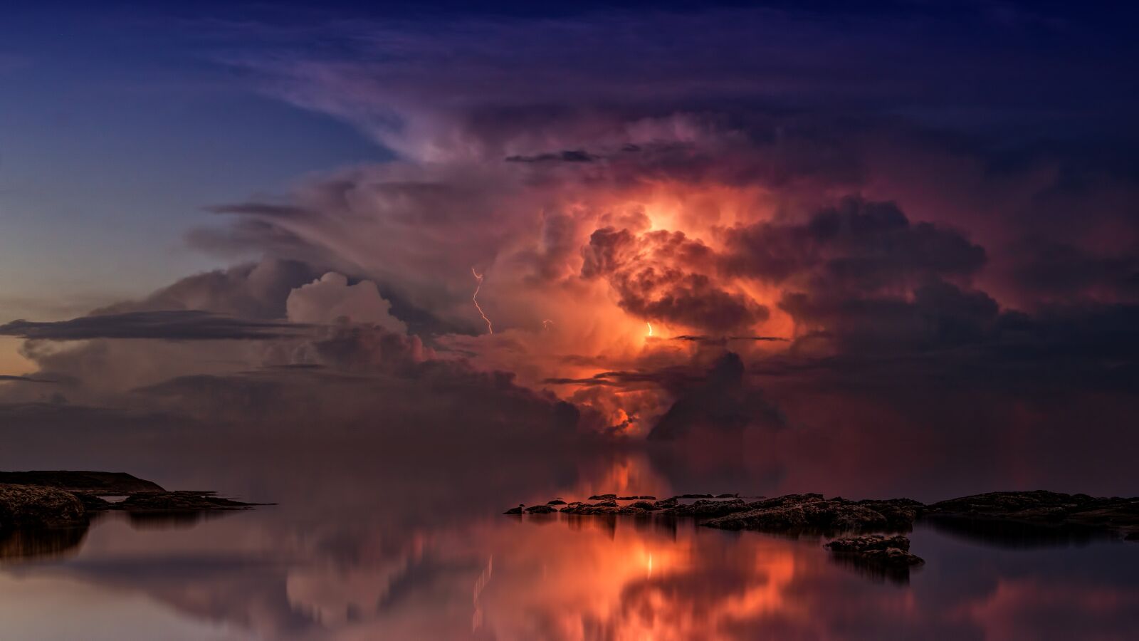 Sony Alpha a5000 (ILCE 5000) + Sony DT 50mm F1.8 SAM sample photo. Thunderstorm, ocean, twilight photography