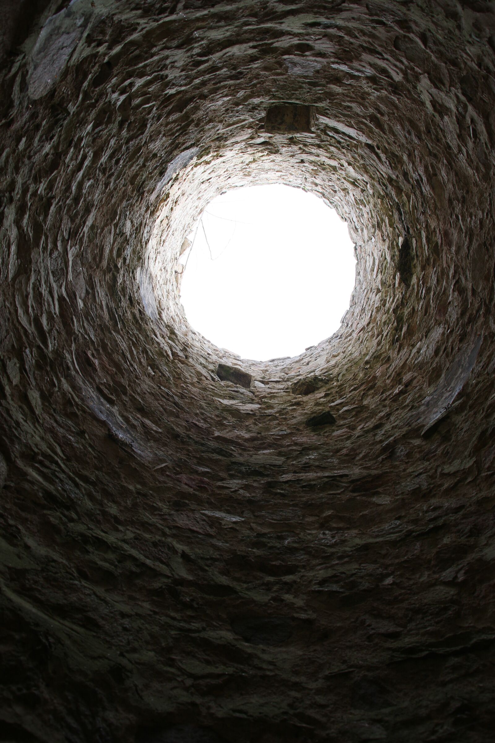 Canon EOS 7D Mark II sample photo. Tower, architecture, pierre photography