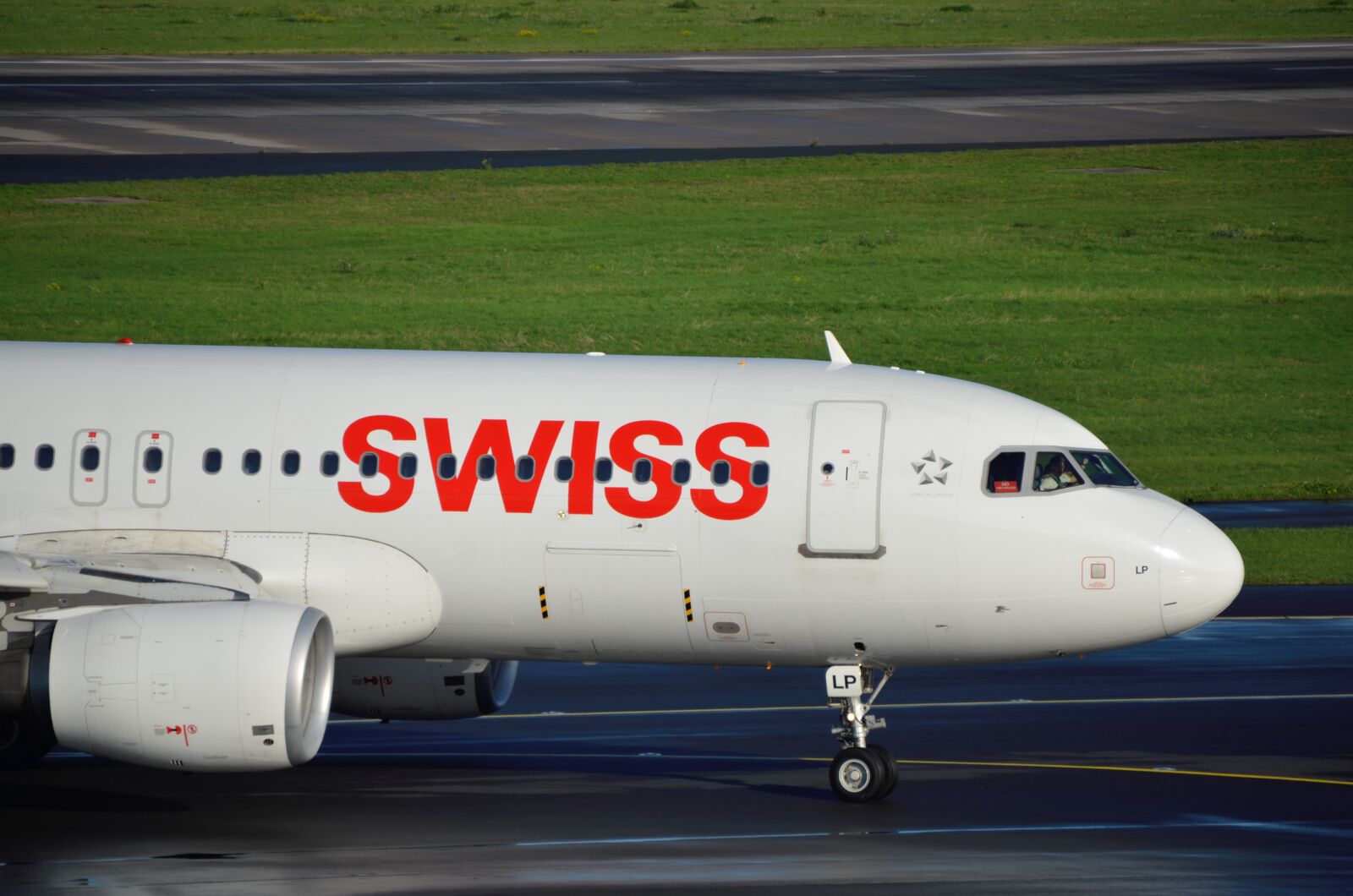 Nikon D7000 sample photo. Swiss, a320, airbus photography