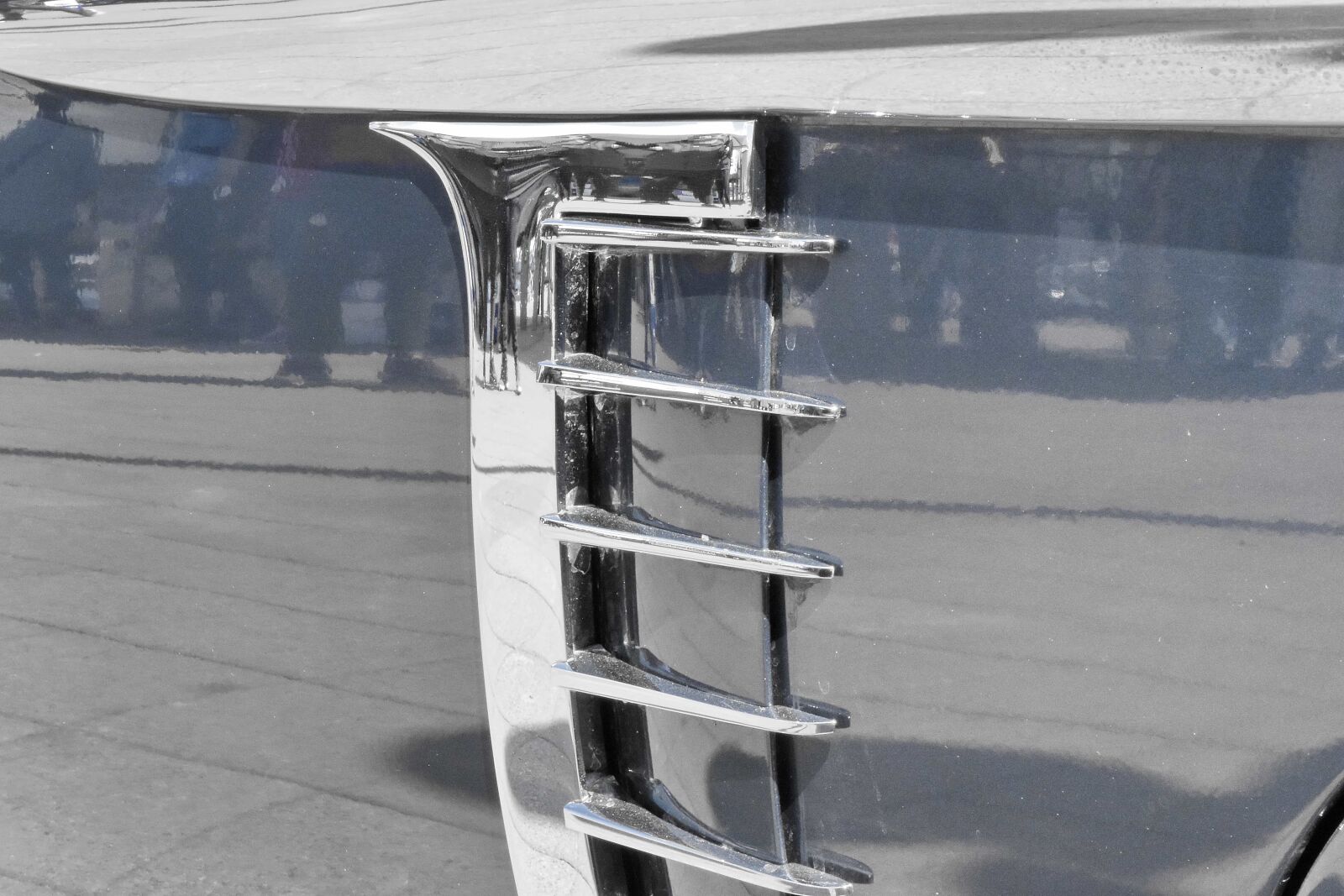 Nikon D5500 sample photo. Chrome, detail, reflection, vehicle photography