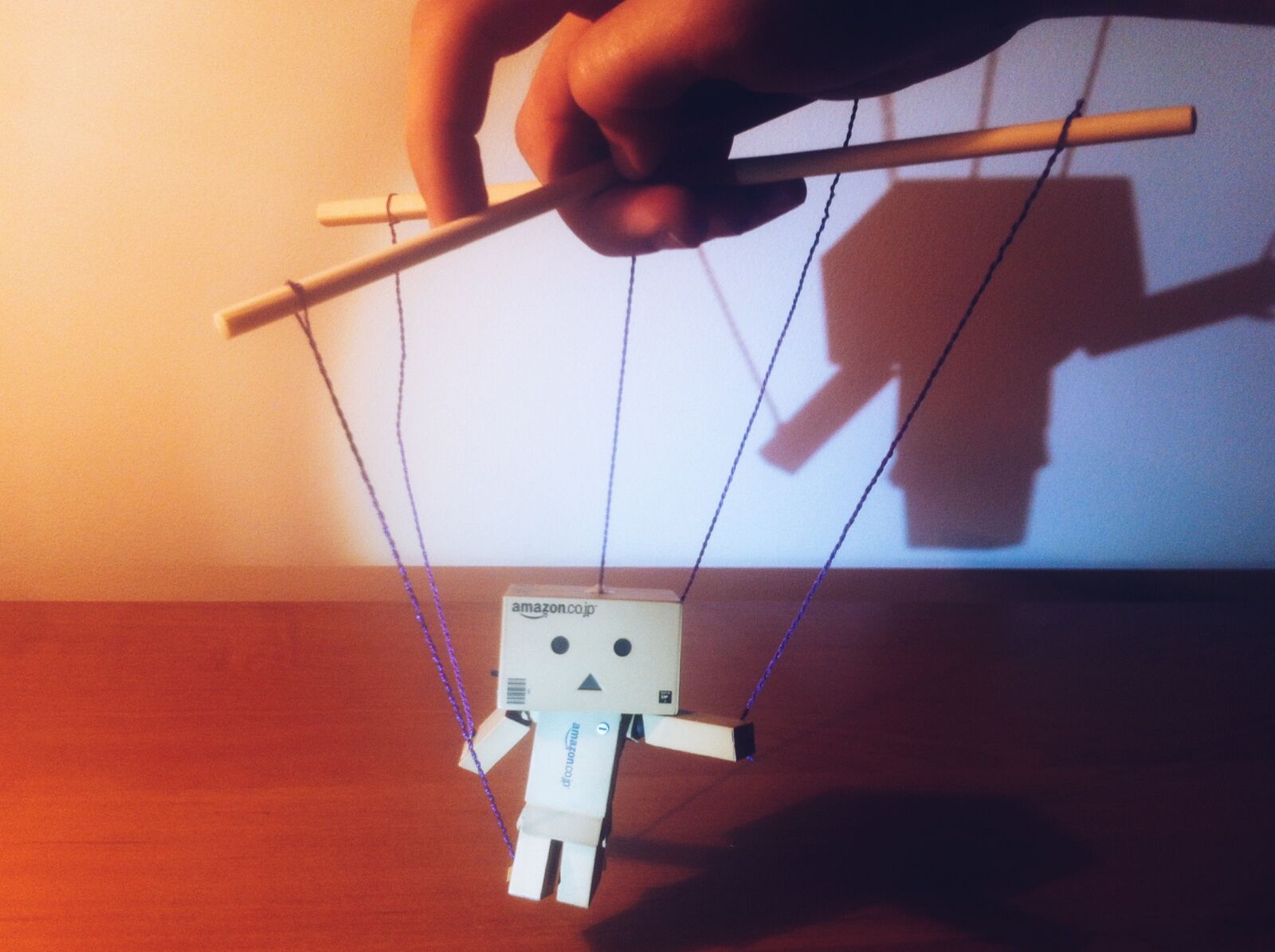 iPhone 4 back camera 3.85mm f/2.8 sample photo. Danbo, danboard, free, freewill photography