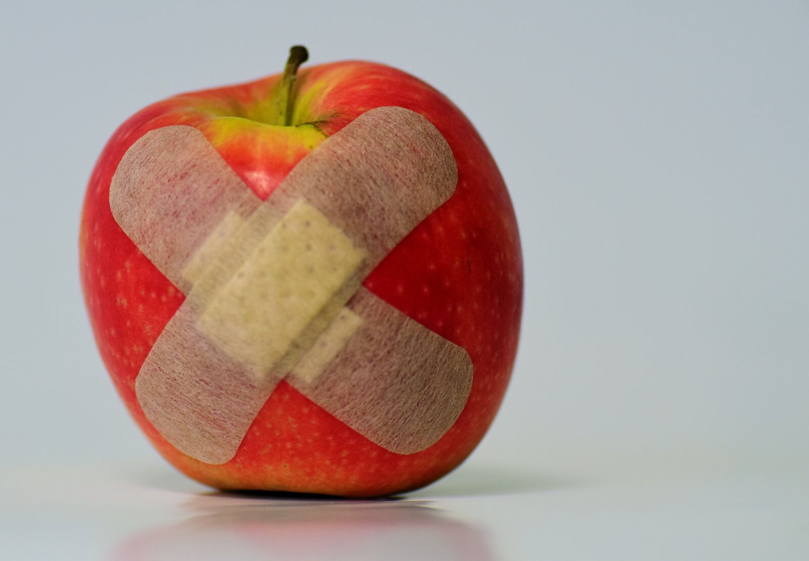Nikon D3300 sample photo. Apple, patch, injured photography