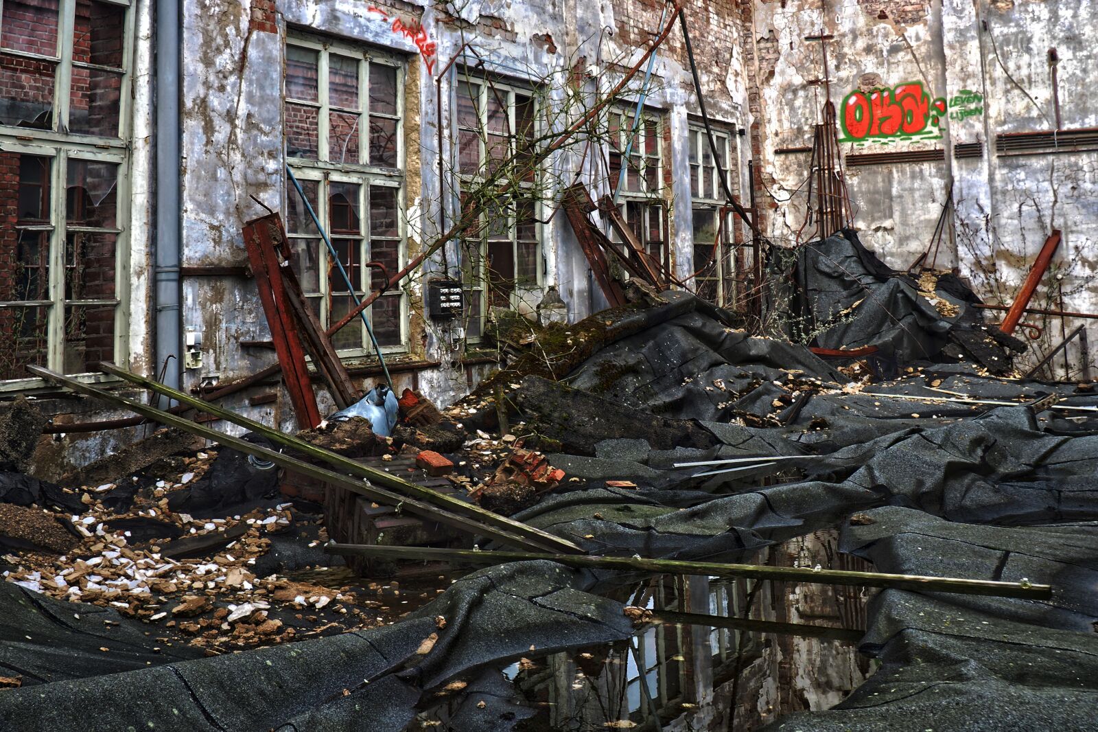 Olympus OM-D E-M10 sample photo. Lost places, old, abandoned photography