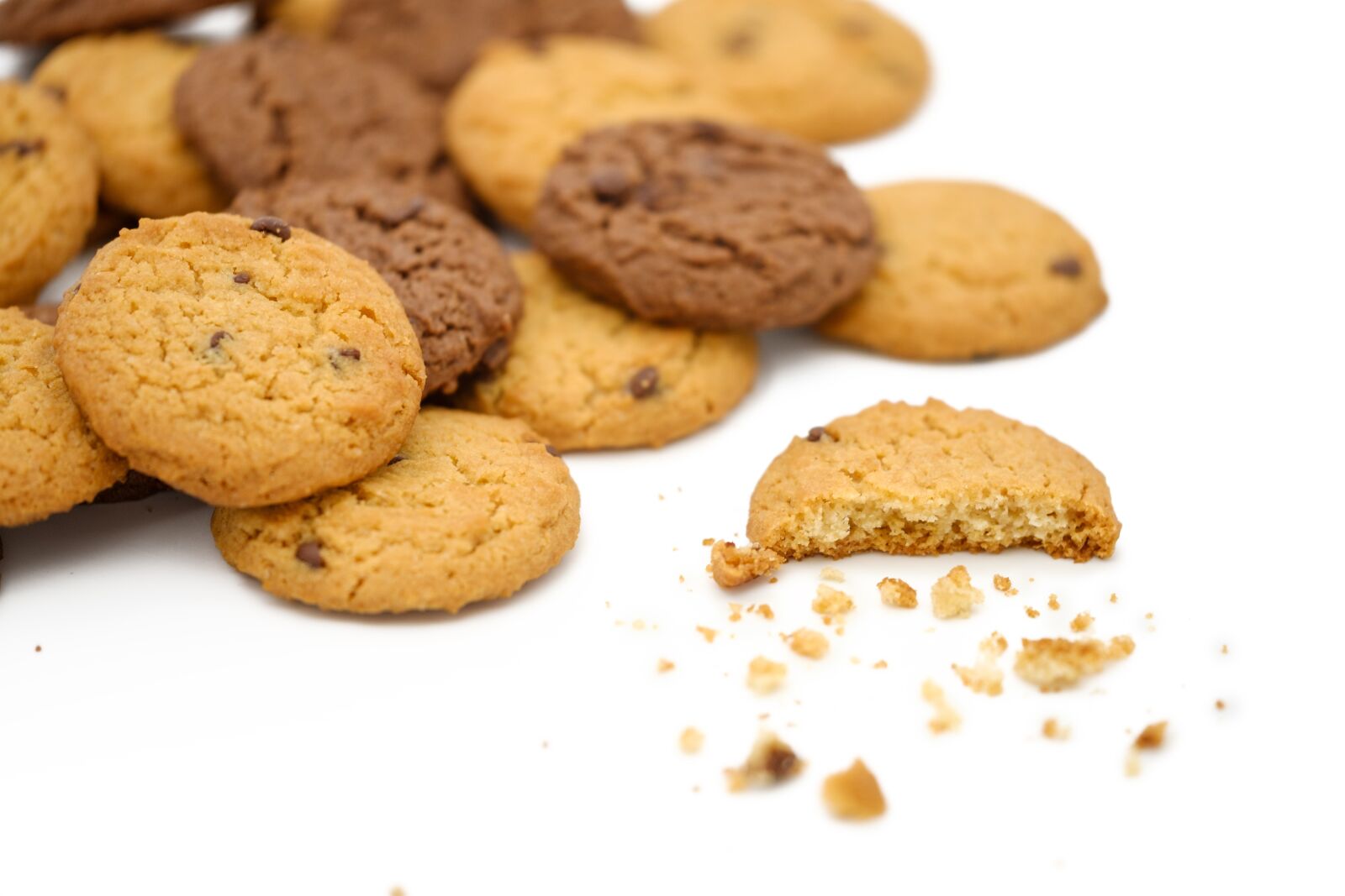 Fujifilm X-T2 + Fujifilm XF 80mm F2.8 R LM OIS WR Macro sample photo. Cookies, crumb, pastries photography
