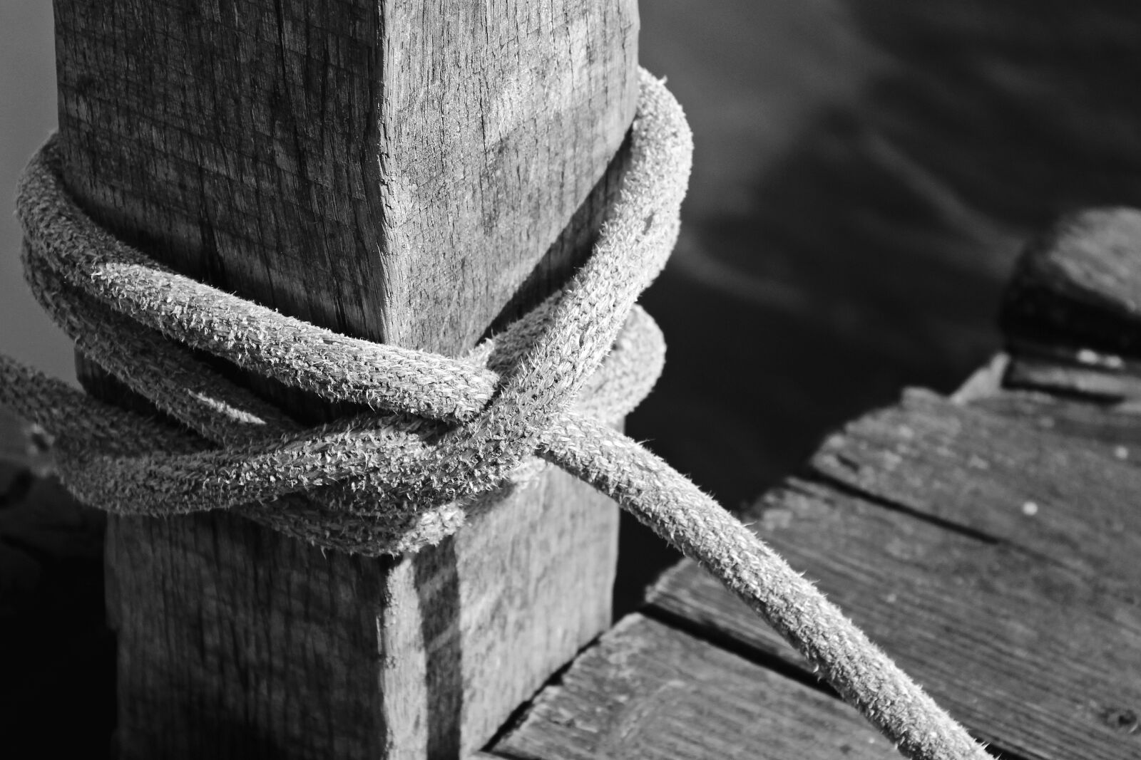Canon EOS 1200D (EOS Rebel T5 / EOS Kiss X70 / EOS Hi) sample photo. Boat mooring, pier, web photography