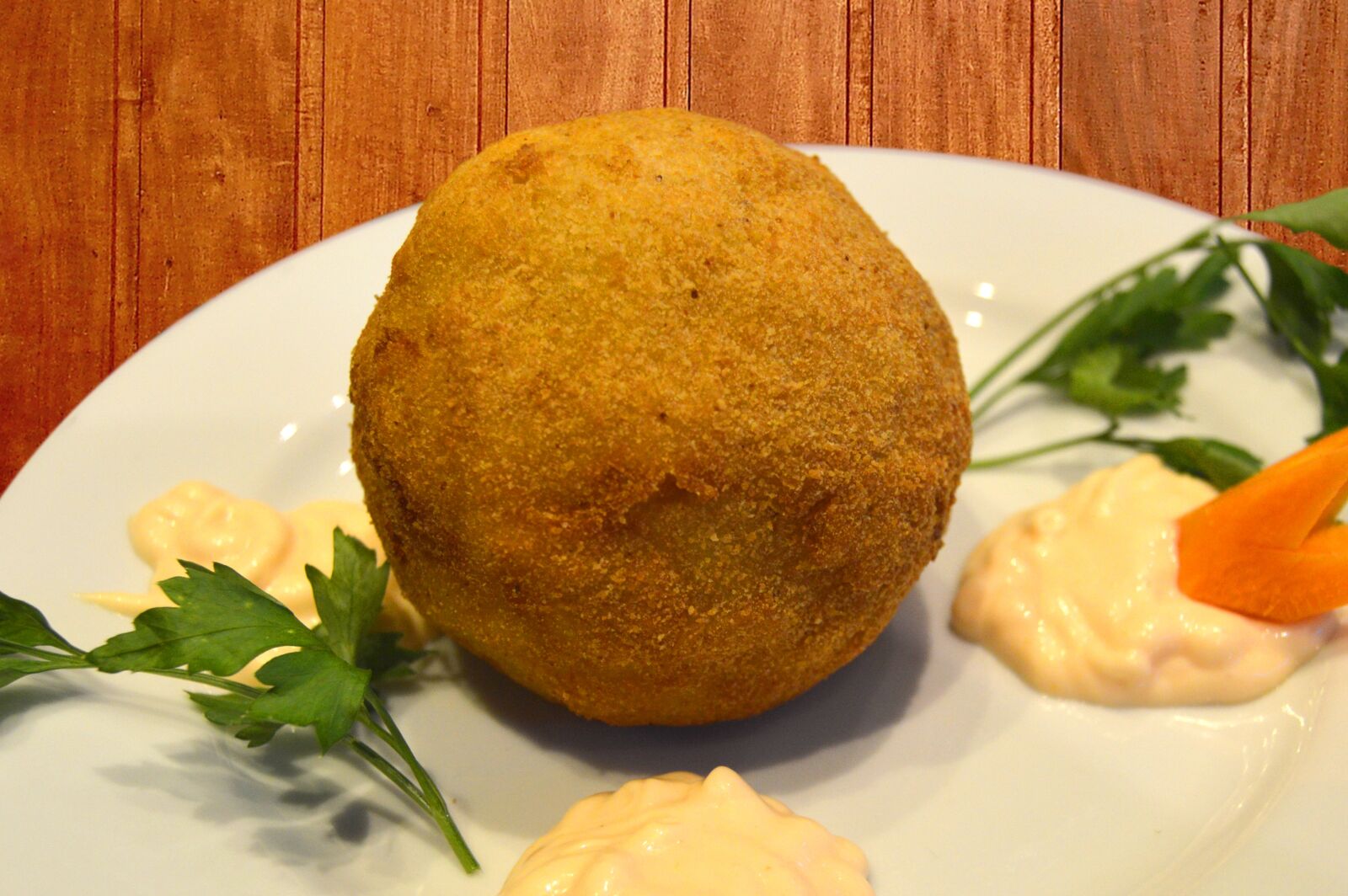 Nikon D3200 sample photo. Potato, meat, fried photography