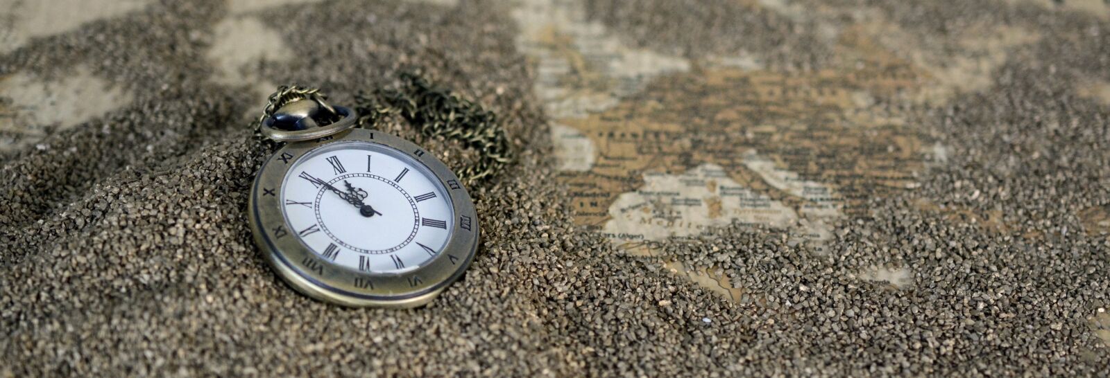 Nikon D7100 sample photo. Pocket watch, time of photography
