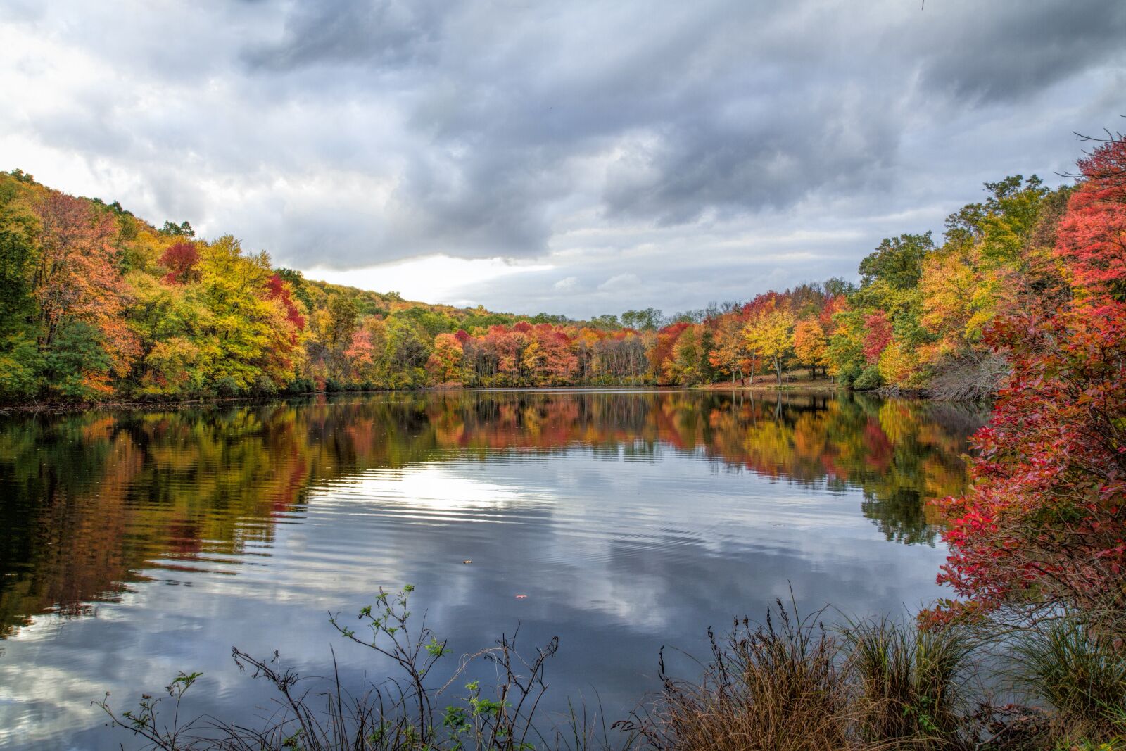 Canon EOS 7D sample photo. Hidden lake, water, sky photography
