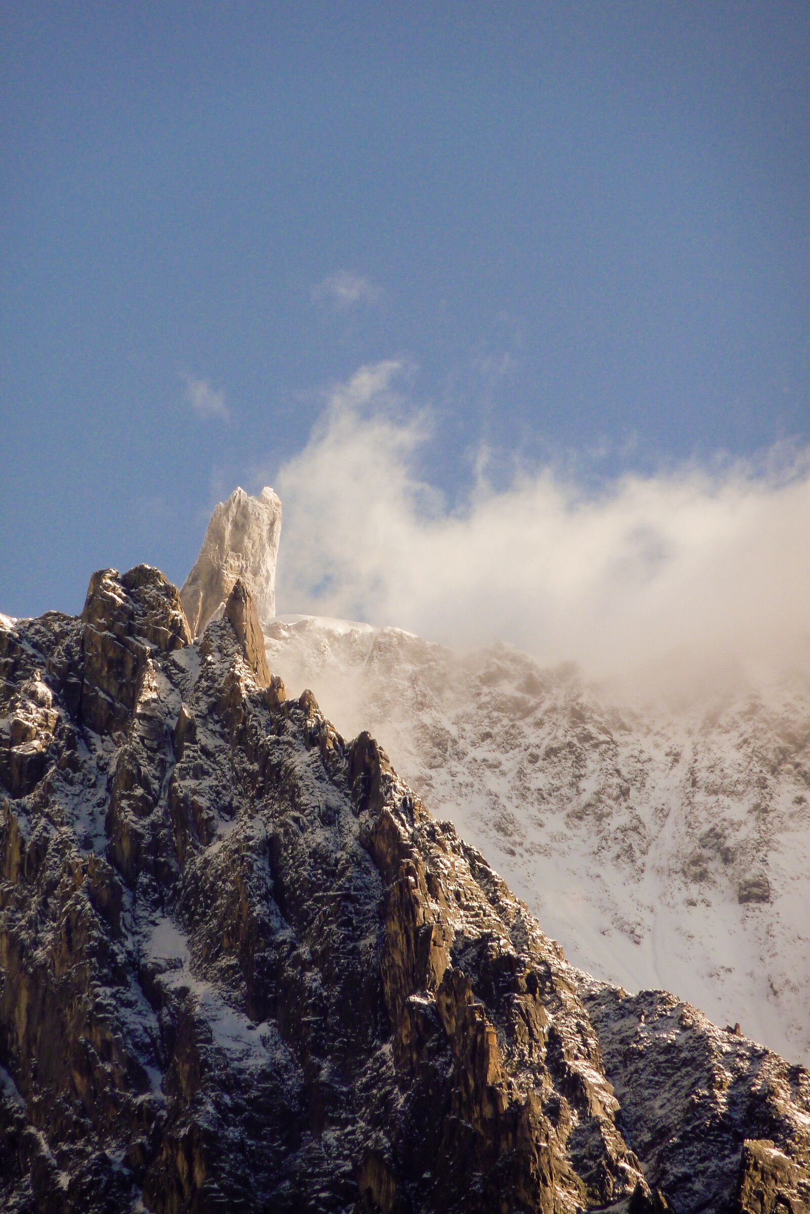 Panasonic DMC-TZ7 sample photo. Giant's tooth, mont blanc photography