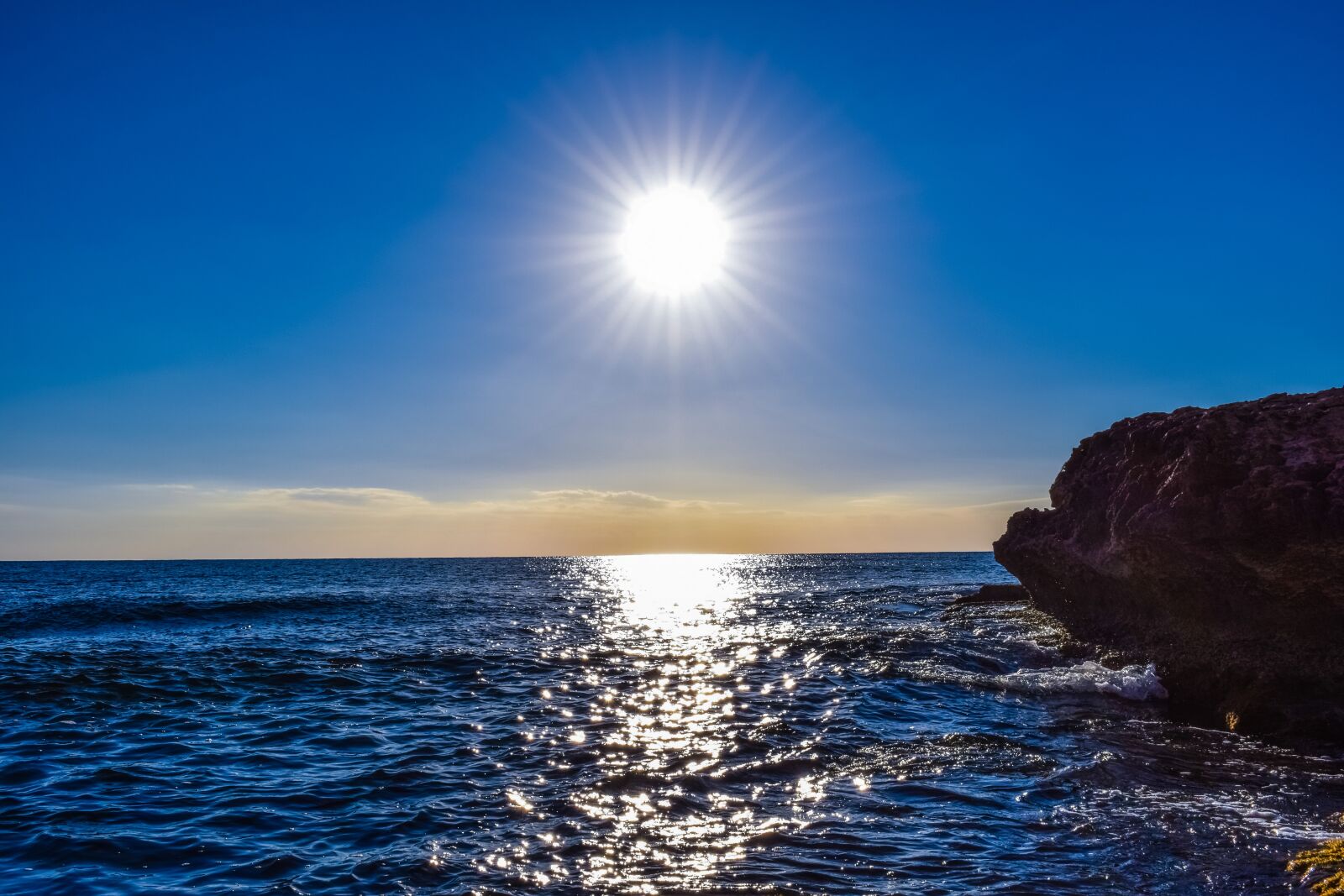 Nikon D3300 sample photo. Sun, bright, sea photography