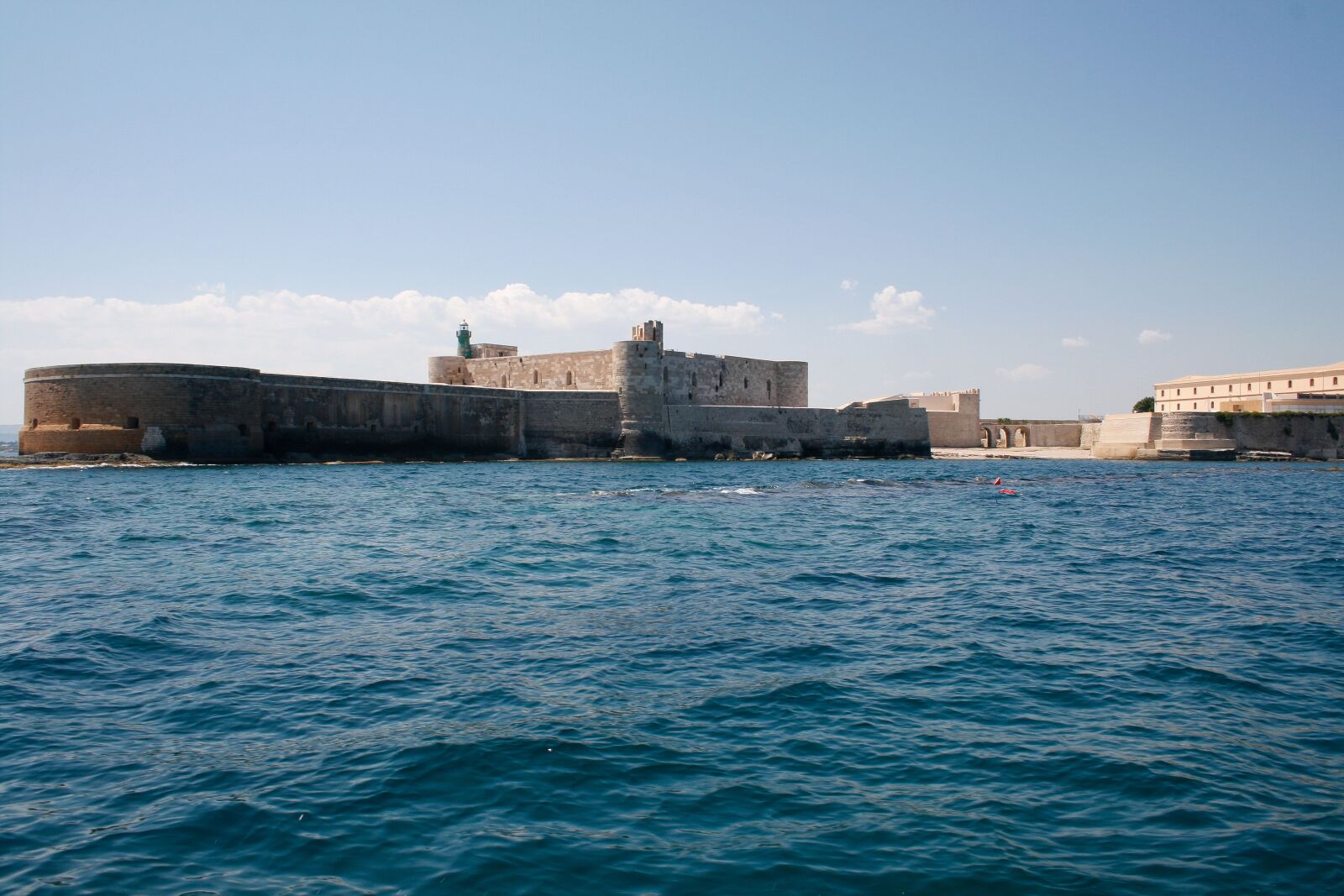 Canon EOS 400D (EOS Digital Rebel XTi / EOS Kiss Digital X) sample photo. Ortigia, strong, sea photography