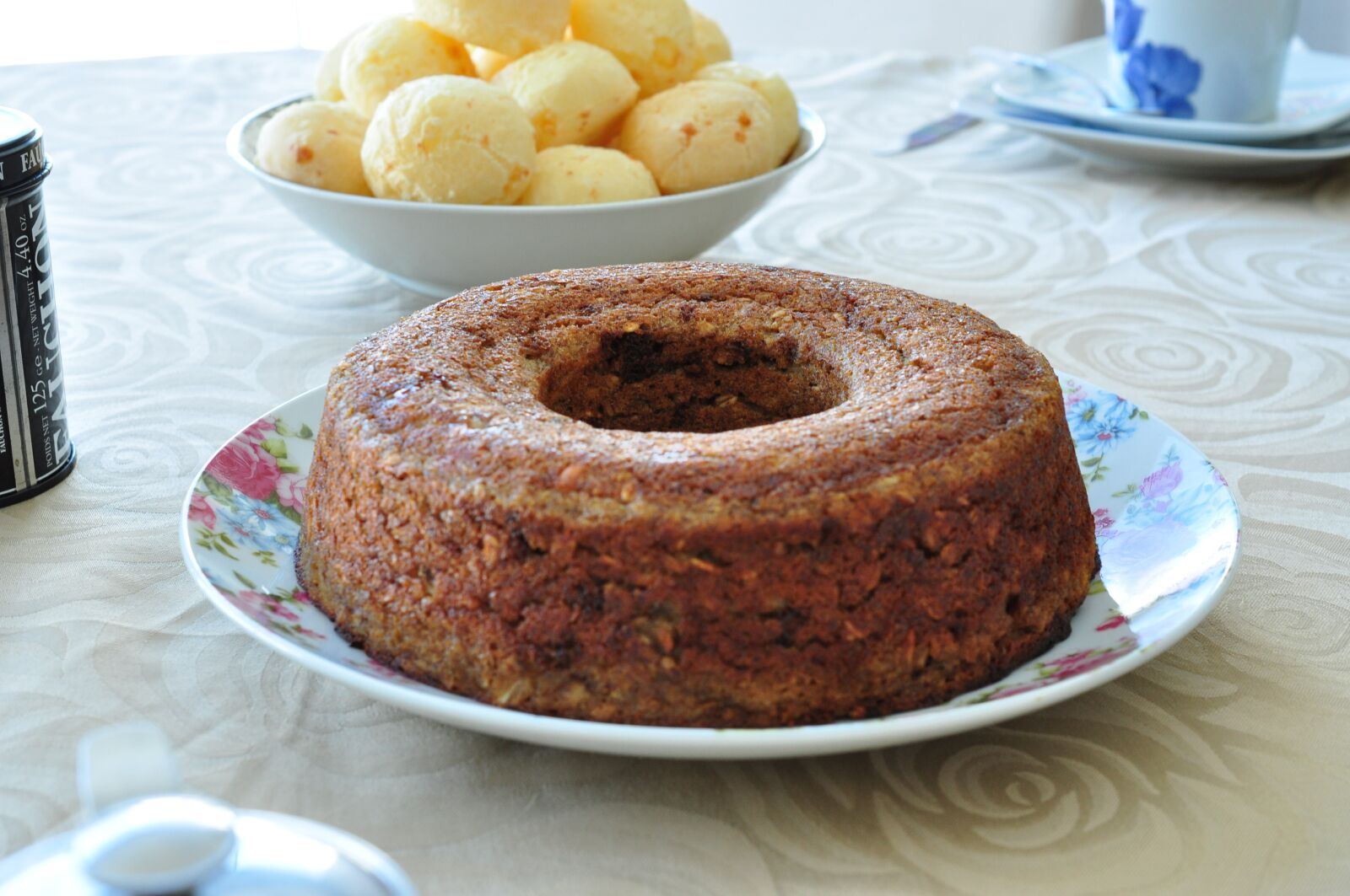 Nikon D90 sample photo. Cheese bread, cake, coffee photography