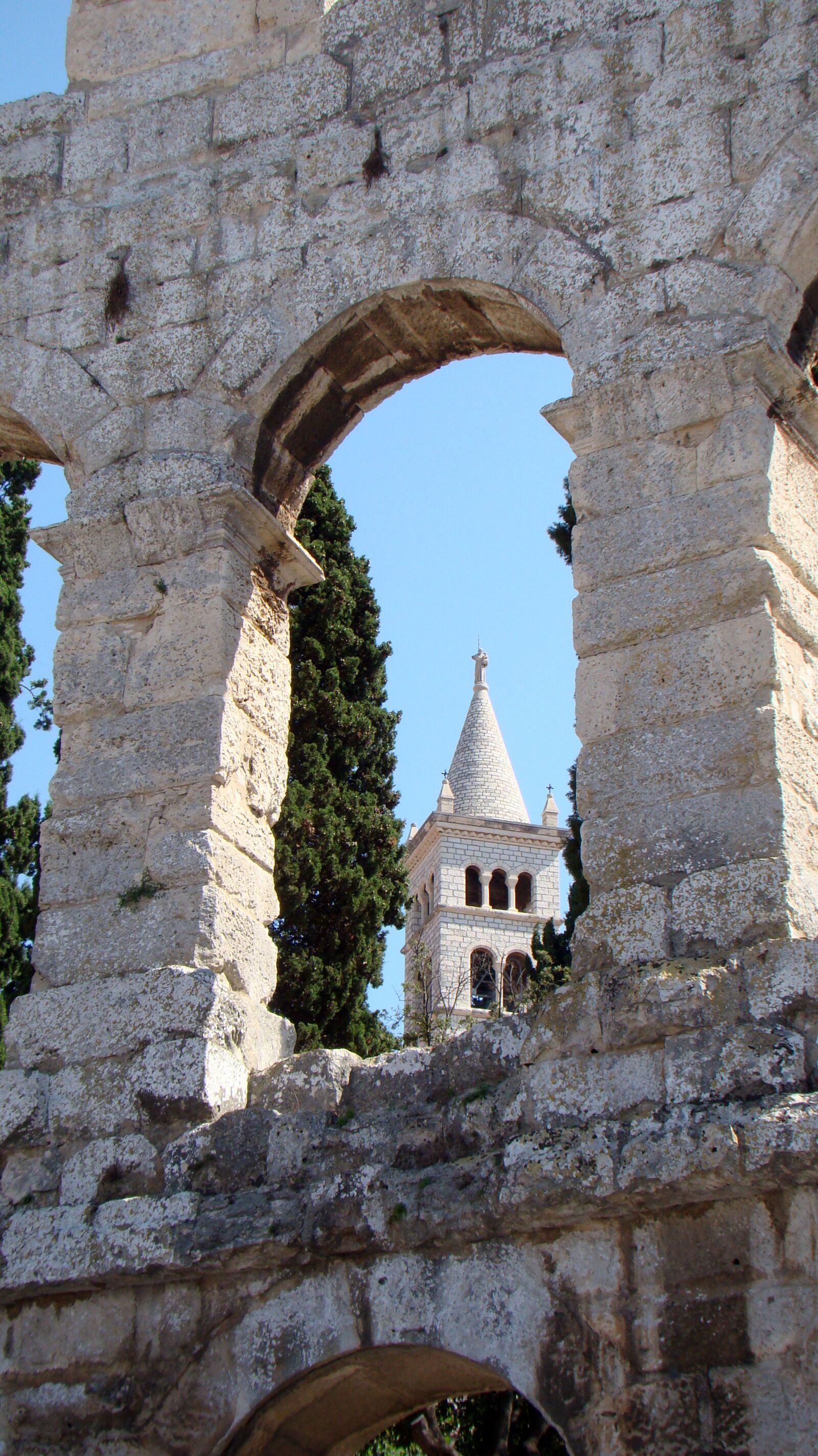 Sony Cyber-shot DSC-H50 sample photo. Croatia, pula, the amphitheater photography