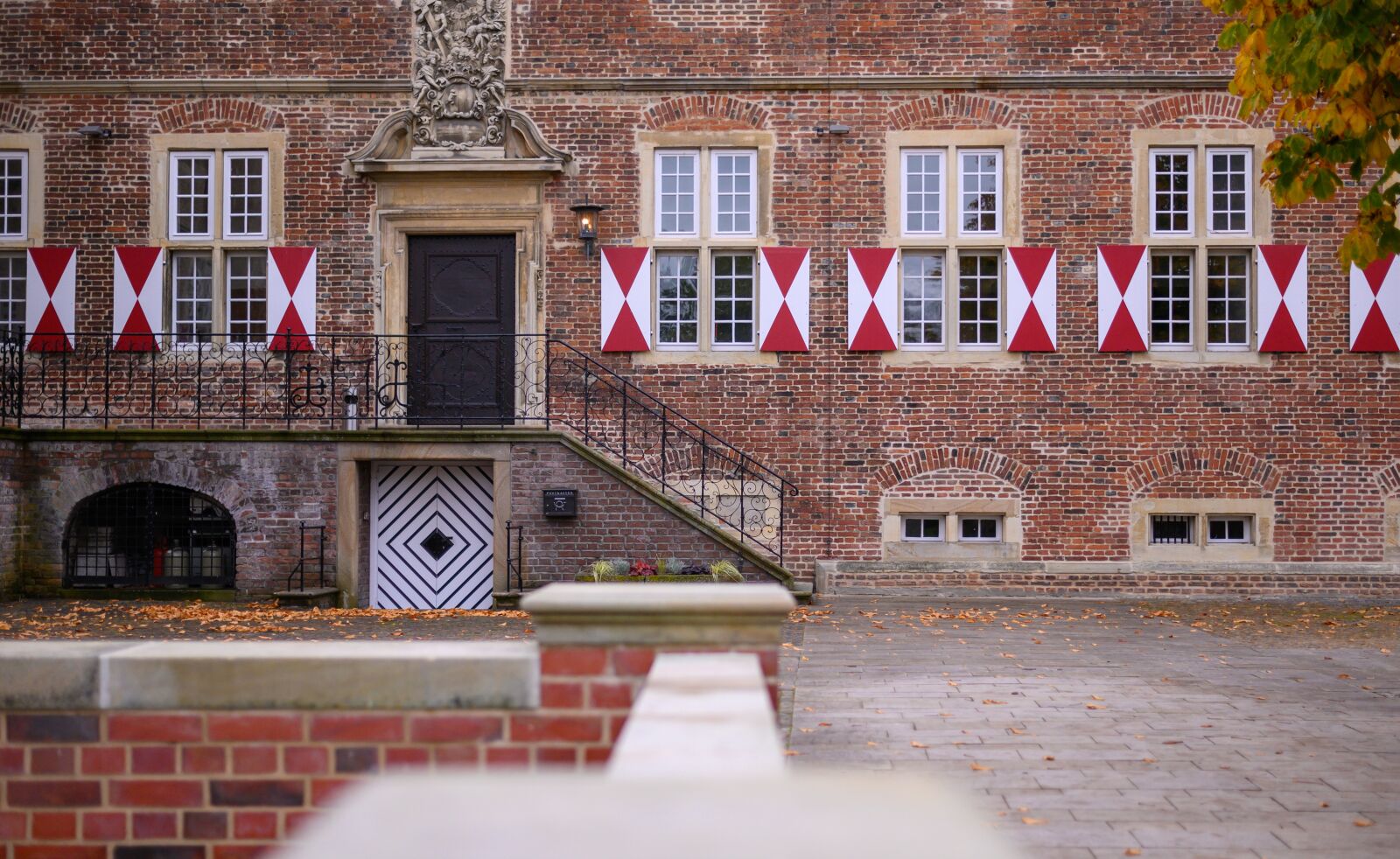 Nikon Z6 sample photo. Facade, historically, architecture photography