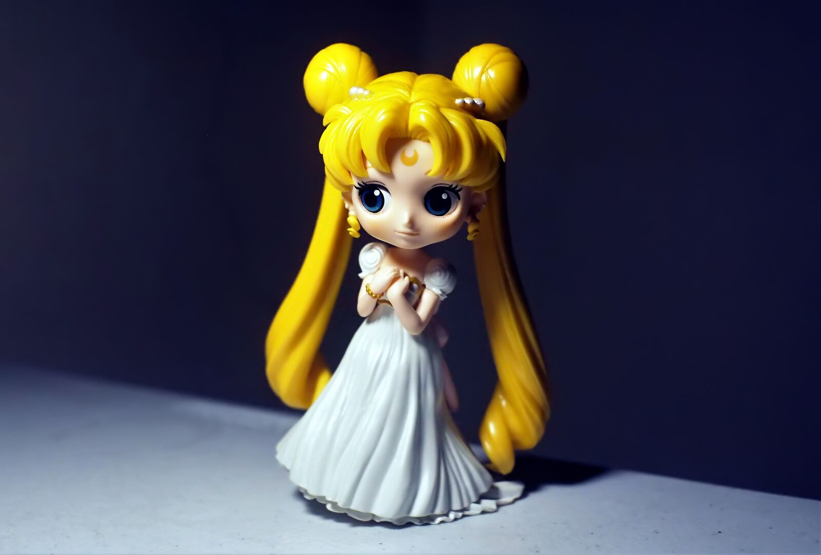 Olympus OM-D E-M1 + 7artisans 25mm F1.8 sample photo. Sailor, moon, young photography