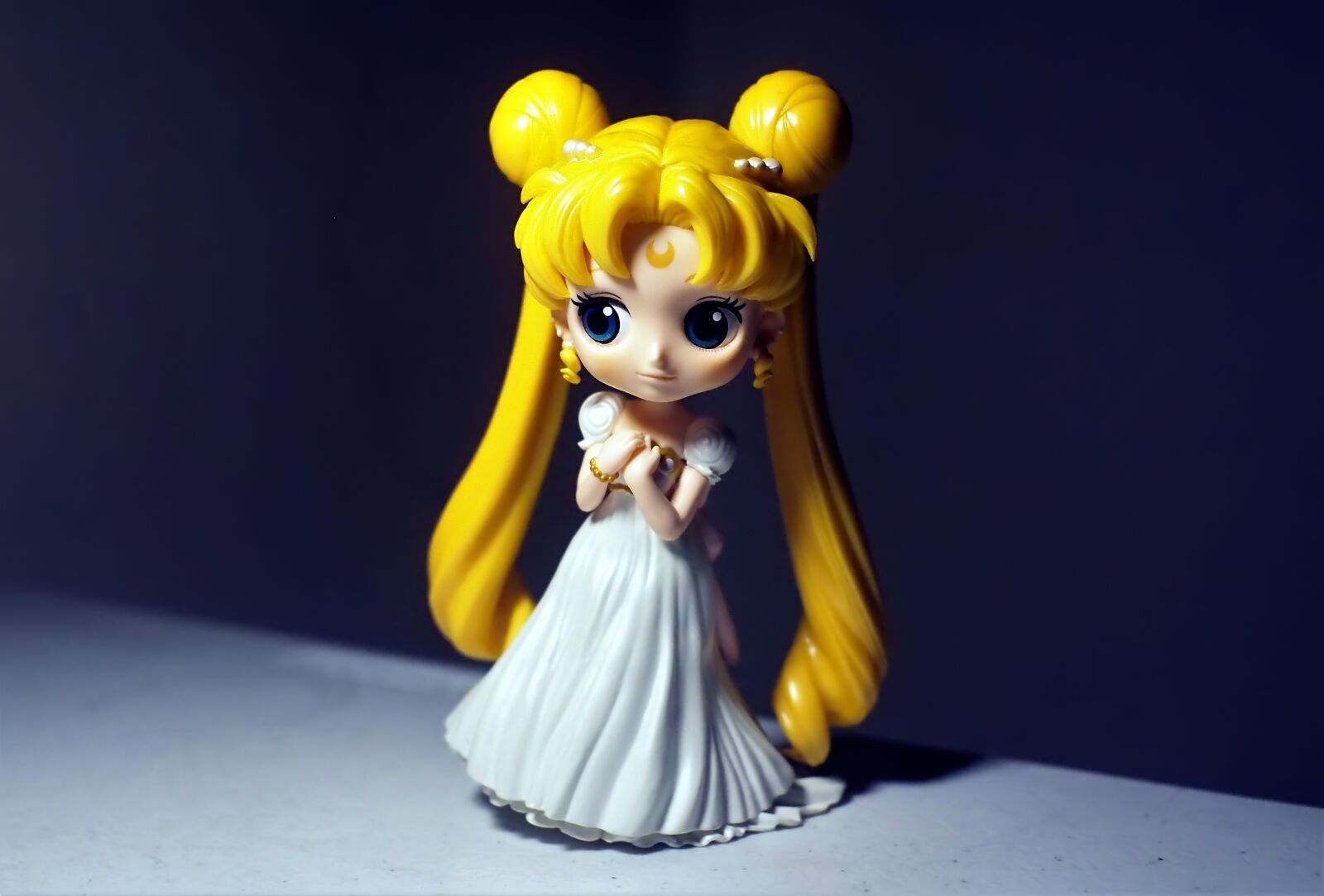 7artisans 25mm F1.8 sample photo. Sailor, moon, young photography