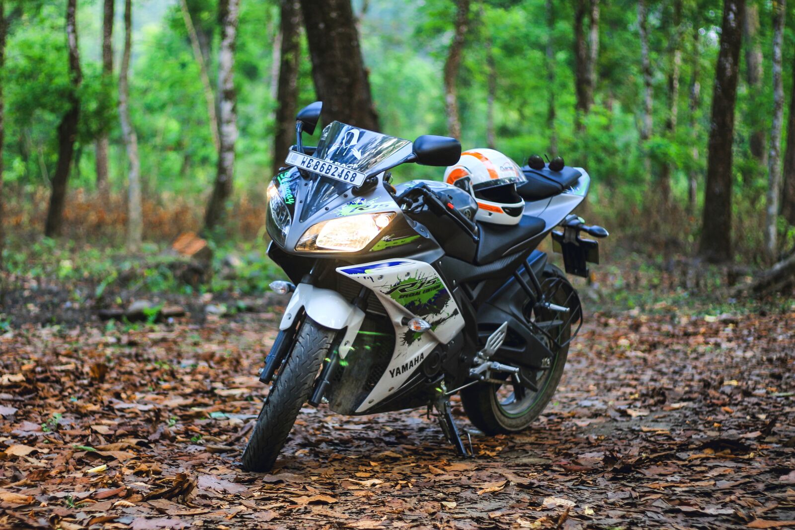 Canon EOS 700D (EOS Rebel T5i / EOS Kiss X7i) + Canon EF 50mm F1.8 STM sample photo. Bike, yamaha, motorcycle photography